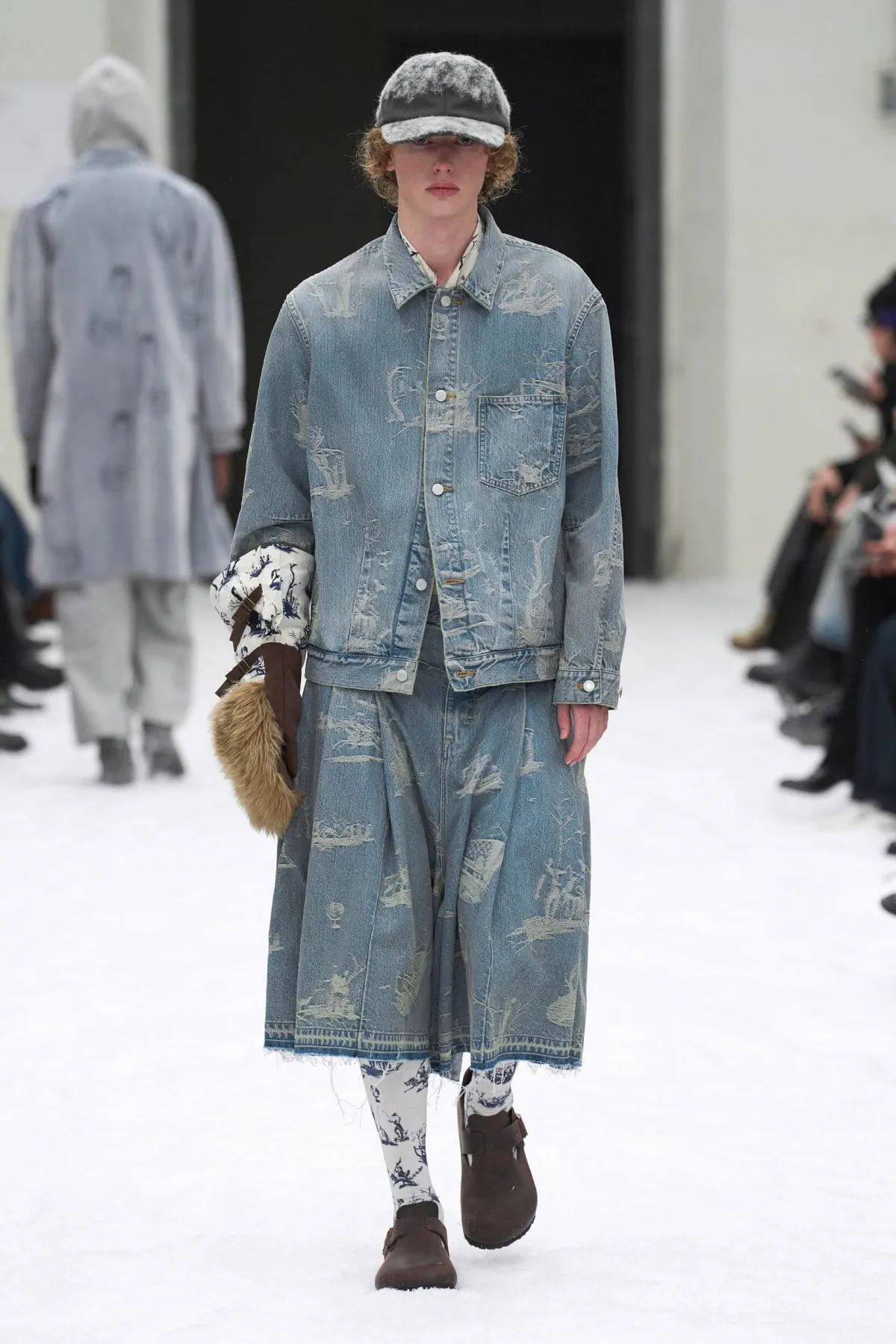 À Pitti Uomo, SHINYAKOZUKA fait tomber la neige japonaise sur l’Europe