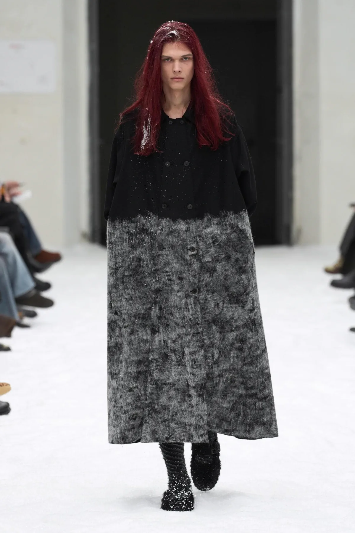 À Pitti Uomo, SHINYAKOZUKA fait tomber la neige japonaise sur l’Europe