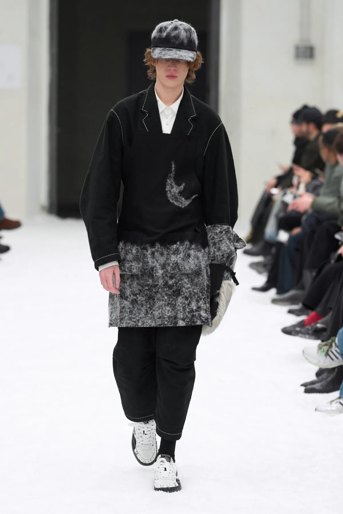 À Pitti Uomo, SHINYAKOZUKA fait tomber la neige japonaise sur l’Europe