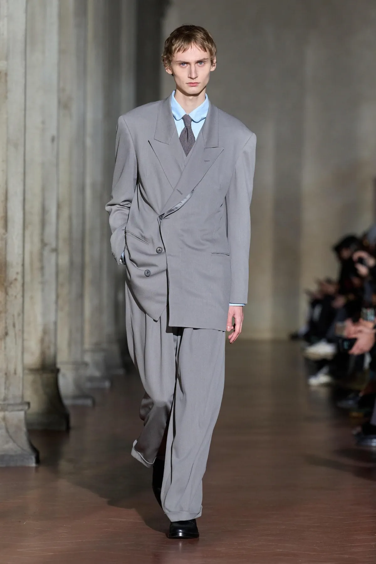 À Florence, SOSHIOTSUKI fait dialoguer Armani et le Japon pour l'automne 2026