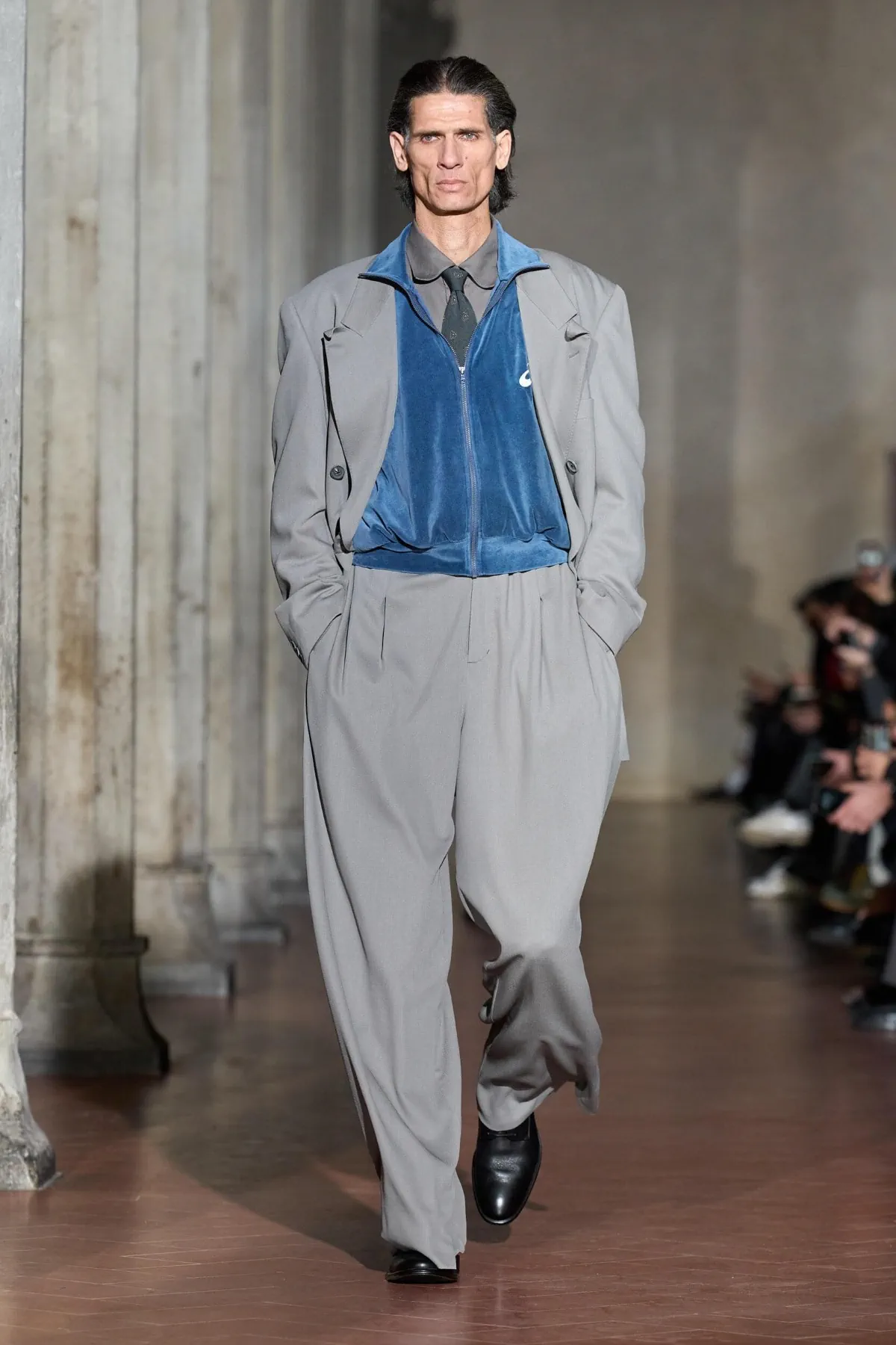 À Florence, SOSHIOTSUKI fait dialoguer Armani et le Japon pour l'automne 2026