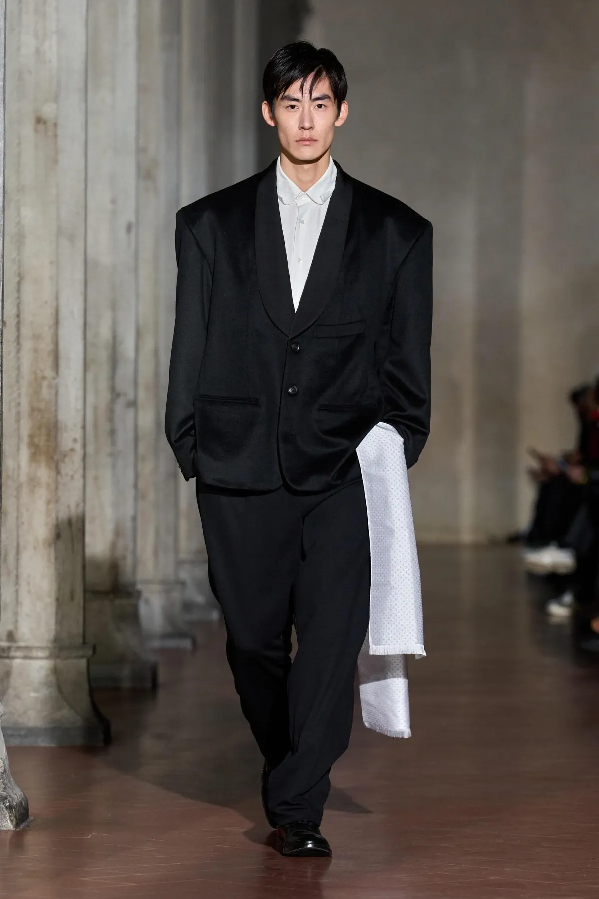 À Florence, SOSHIOTSUKI fait dialoguer Armani et le Japon pour l'automne 2026