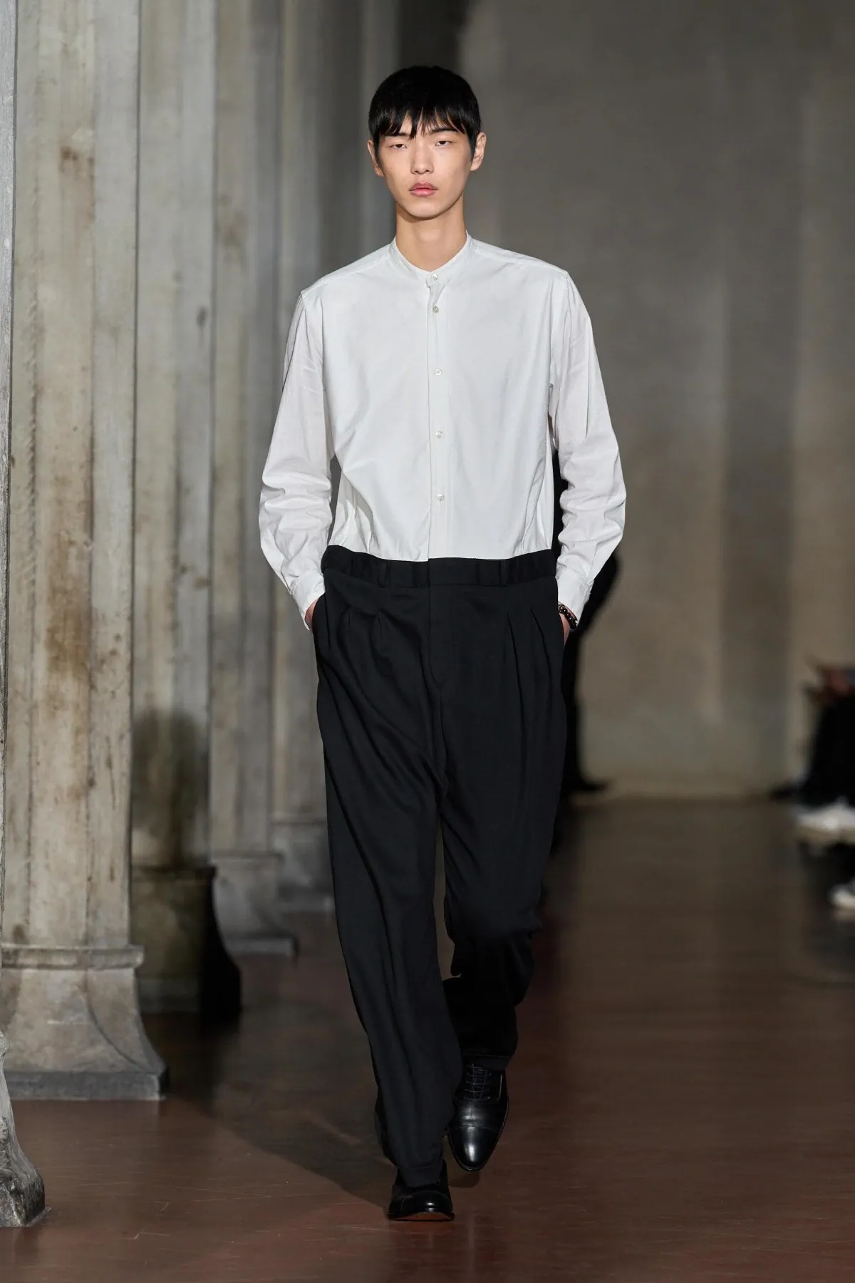 À Florence, SOSHIOTSUKI fait dialoguer Armani et le Japon pour l'automne 2026