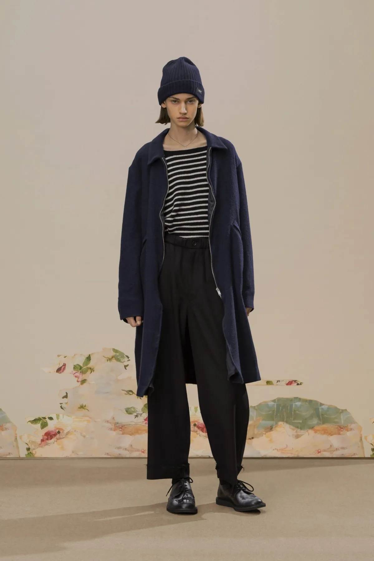 UNDERCOVER automne 2026 : Jun Takahashi plonge dans le noir avec Cindy Sherman