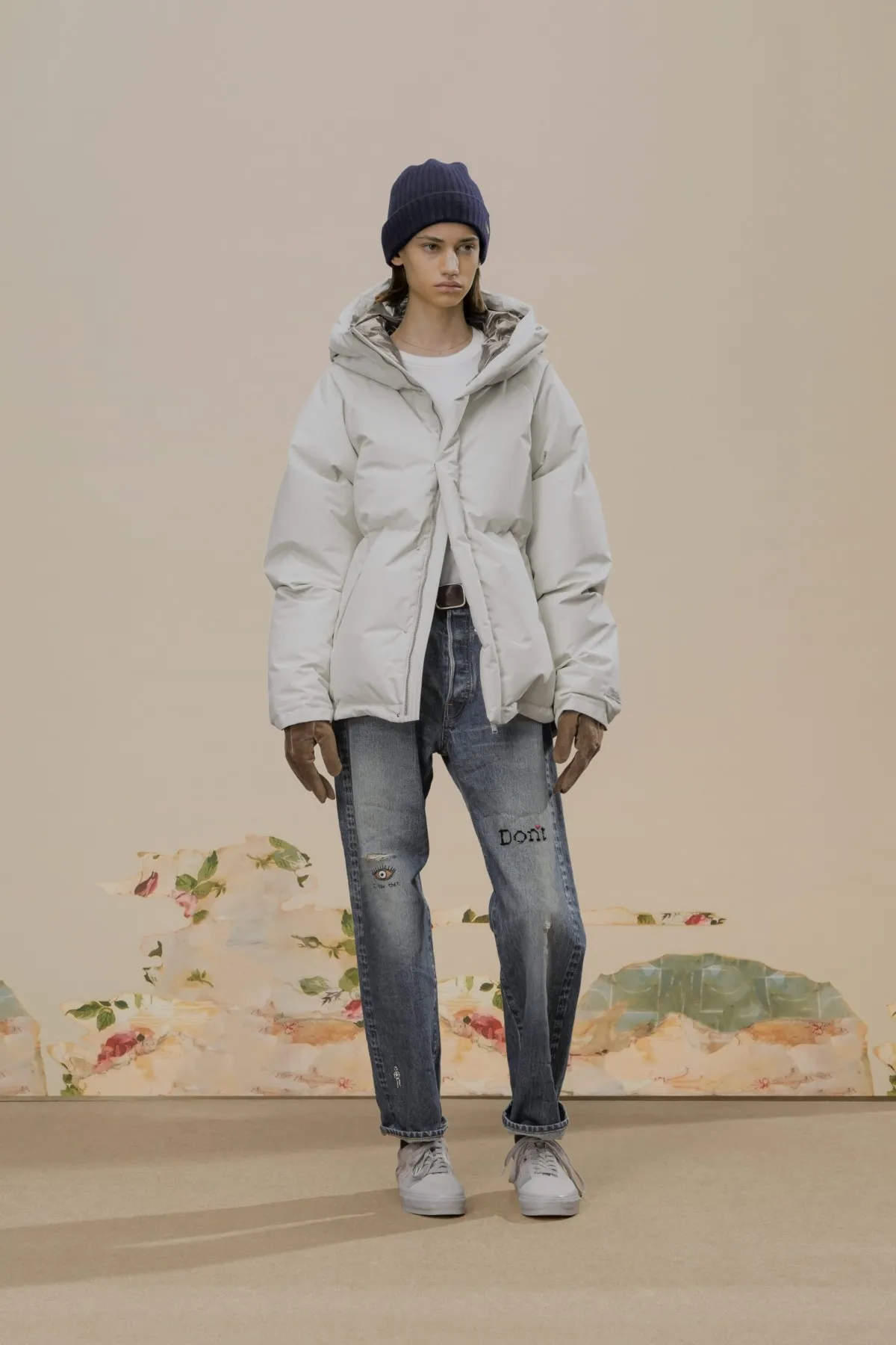 UNDERCOVER automne 2026 : Jun Takahashi plonge dans le noir avec Cindy Sherman