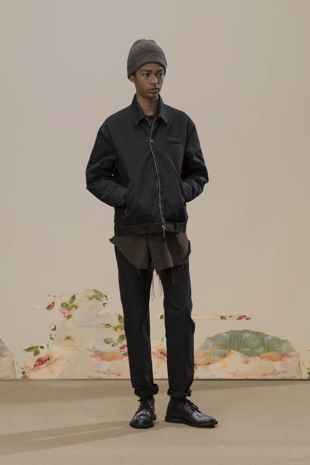 UNDERCOVER automne 2026 : Jun Takahashi plonge dans le noir avec Cindy Sherman