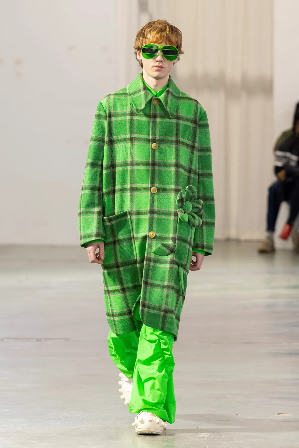 Walter Van Beirendonck Automne 2026 : manifeste de jeunesse rebelle entre art brut et tailoring