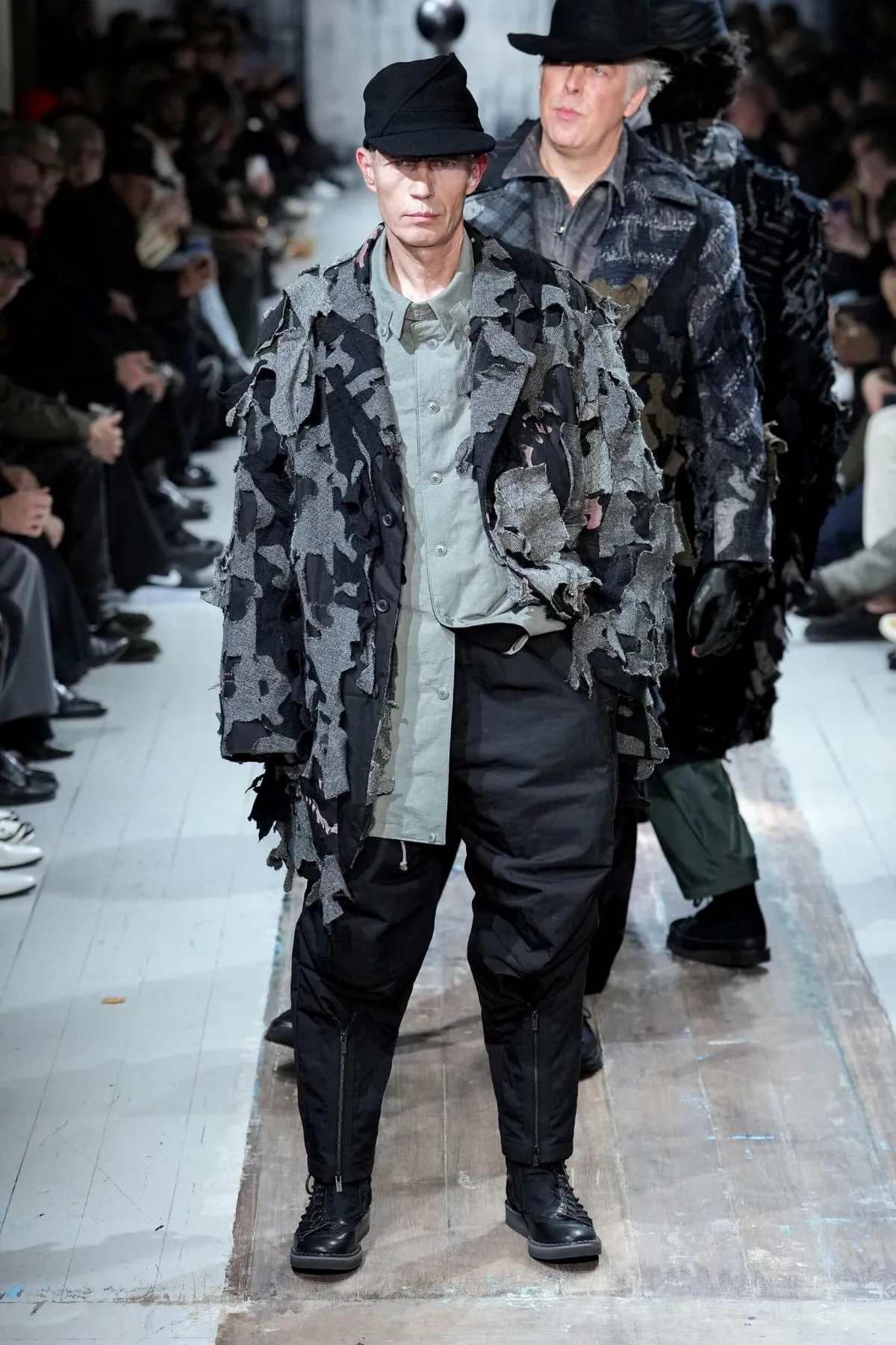 Yohji Yamamoto automne 2026 : le défilé comme une thérapie