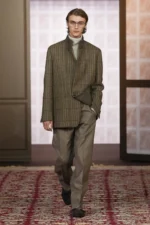 ZEGNA Automne 2026 : Alessandro Sartori transforme le vestiaire masculin en héritage familial