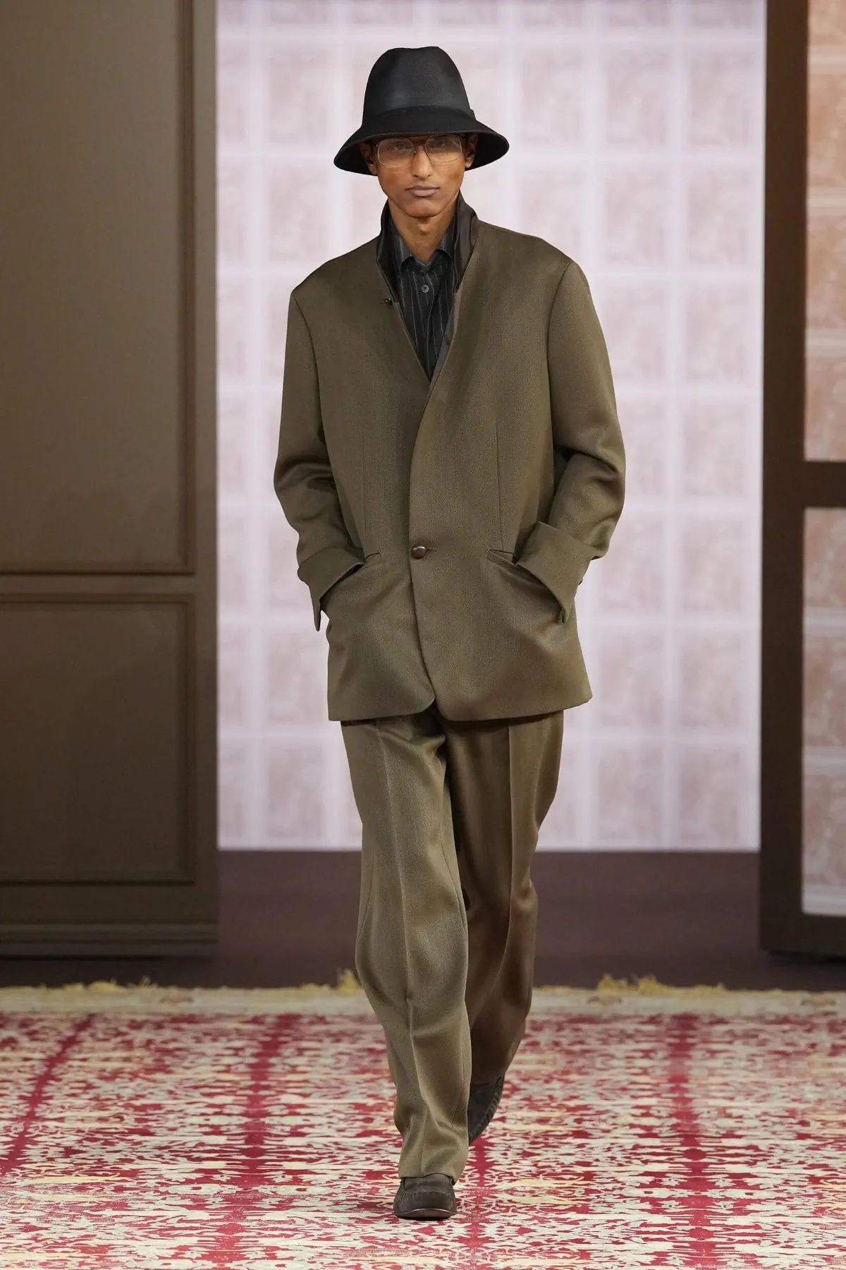ZEGNA Automne 2026 : Alessandro Sartori transforme le vestiaire masculin en héritage familial