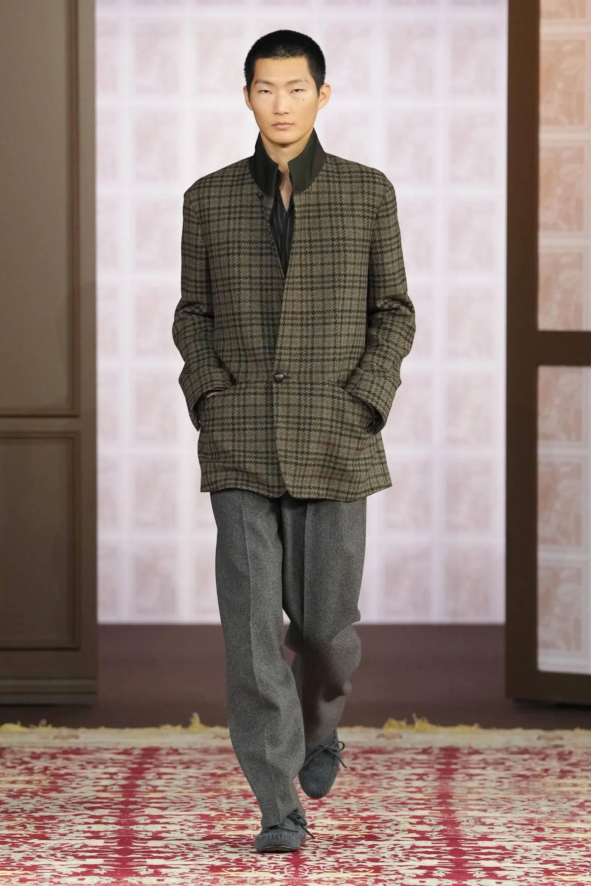 ZEGNA Automne 2026 : Alessandro Sartori transforme le vestiaire masculin en héritage familial