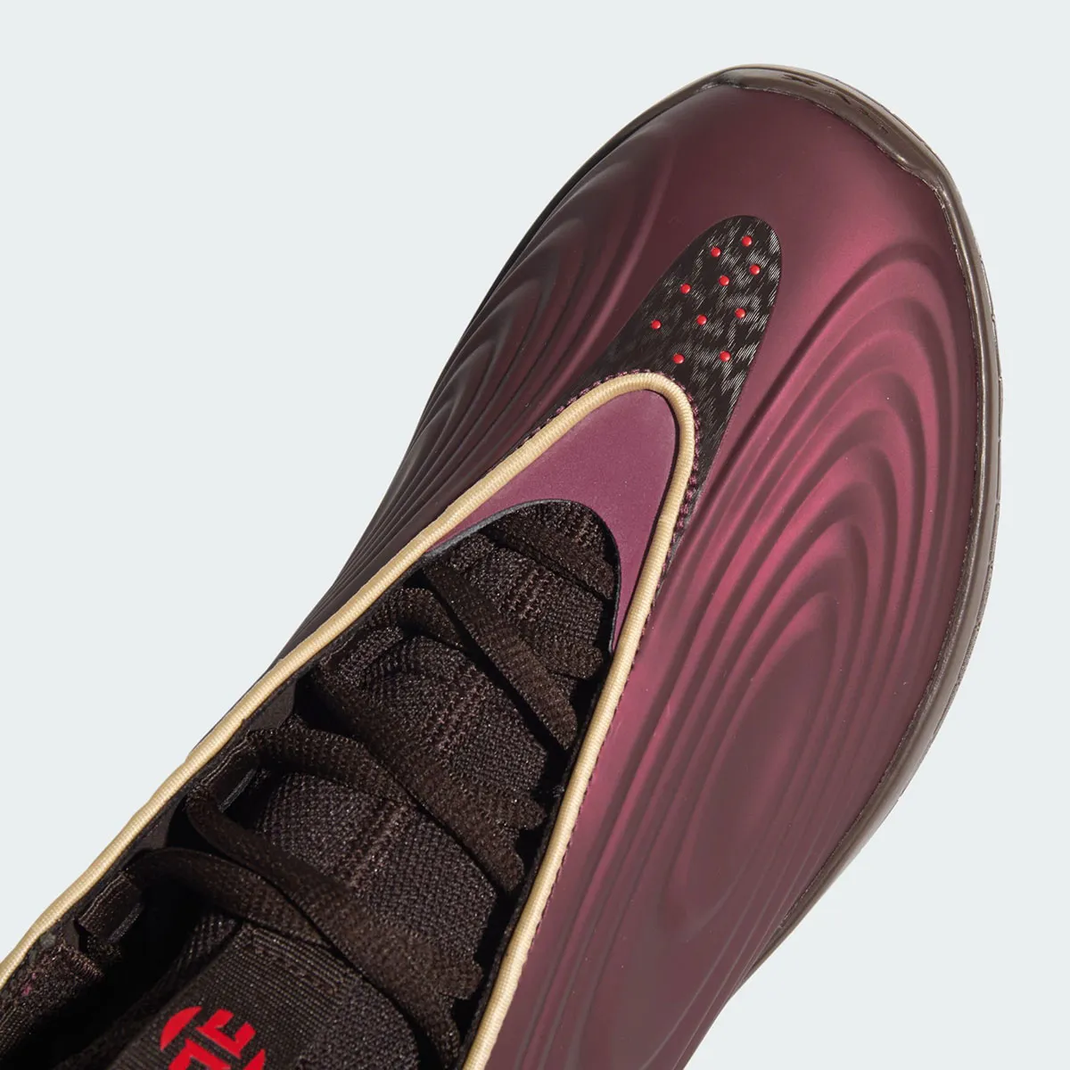 adidas Harden Vol 10 Year of the Horse 6 Faux crin, doré, bleu glacé : l'adidas Harden Vol. 10 « Year of the Horse » ose tout