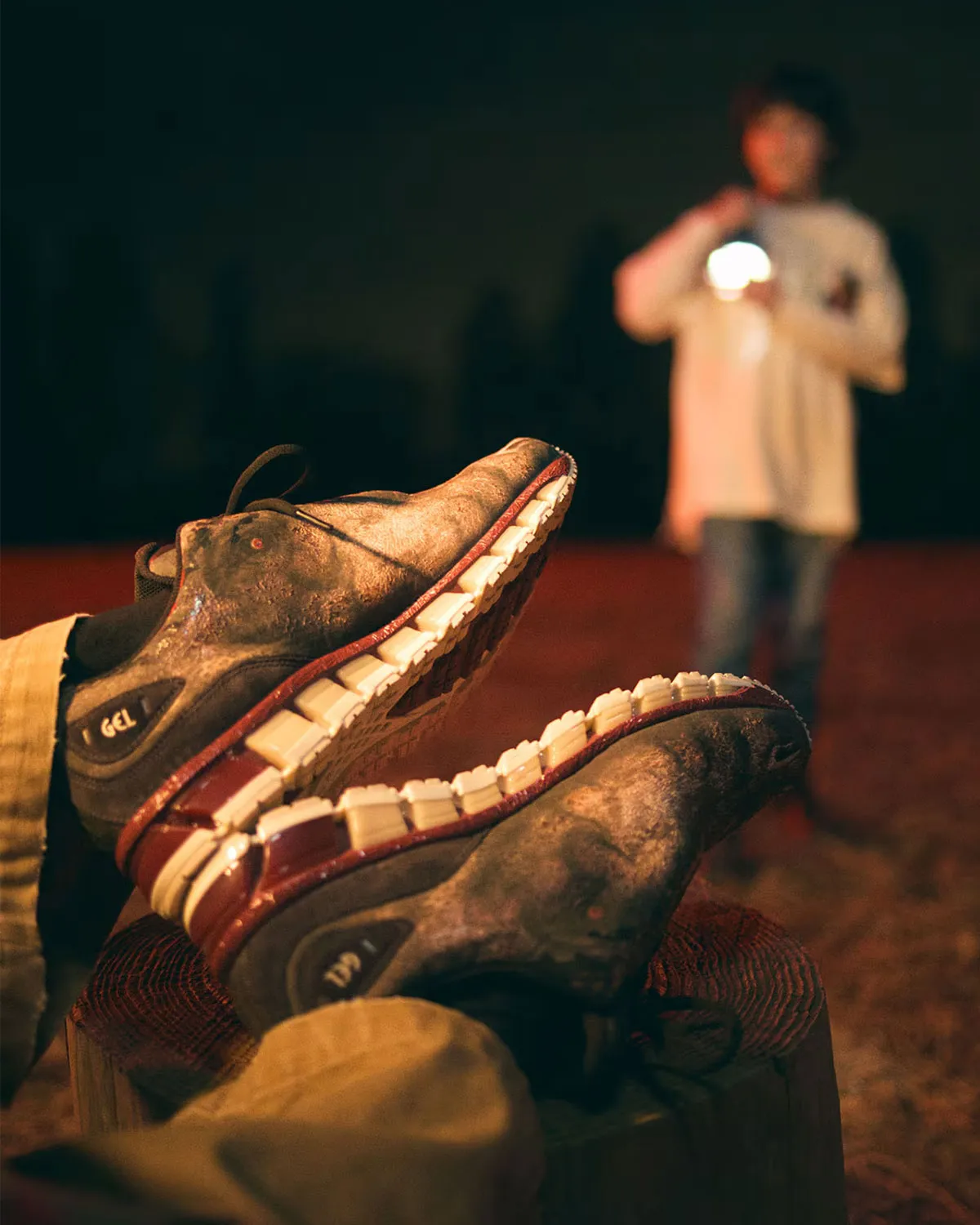 doublet libère un Tyrannosaurus Rex sur la ASICS GEL-Quantum 360