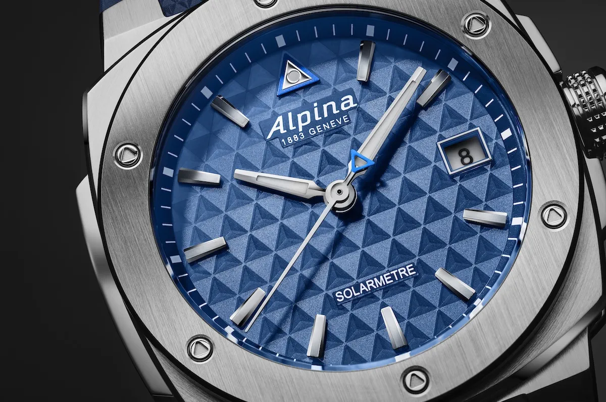 Alpina Alpiner Extreme Solarmetre 8 Alpina Alpiner Extreme Solarmetre : la montre solaire suisse qui promet 10 mois d’autonomie