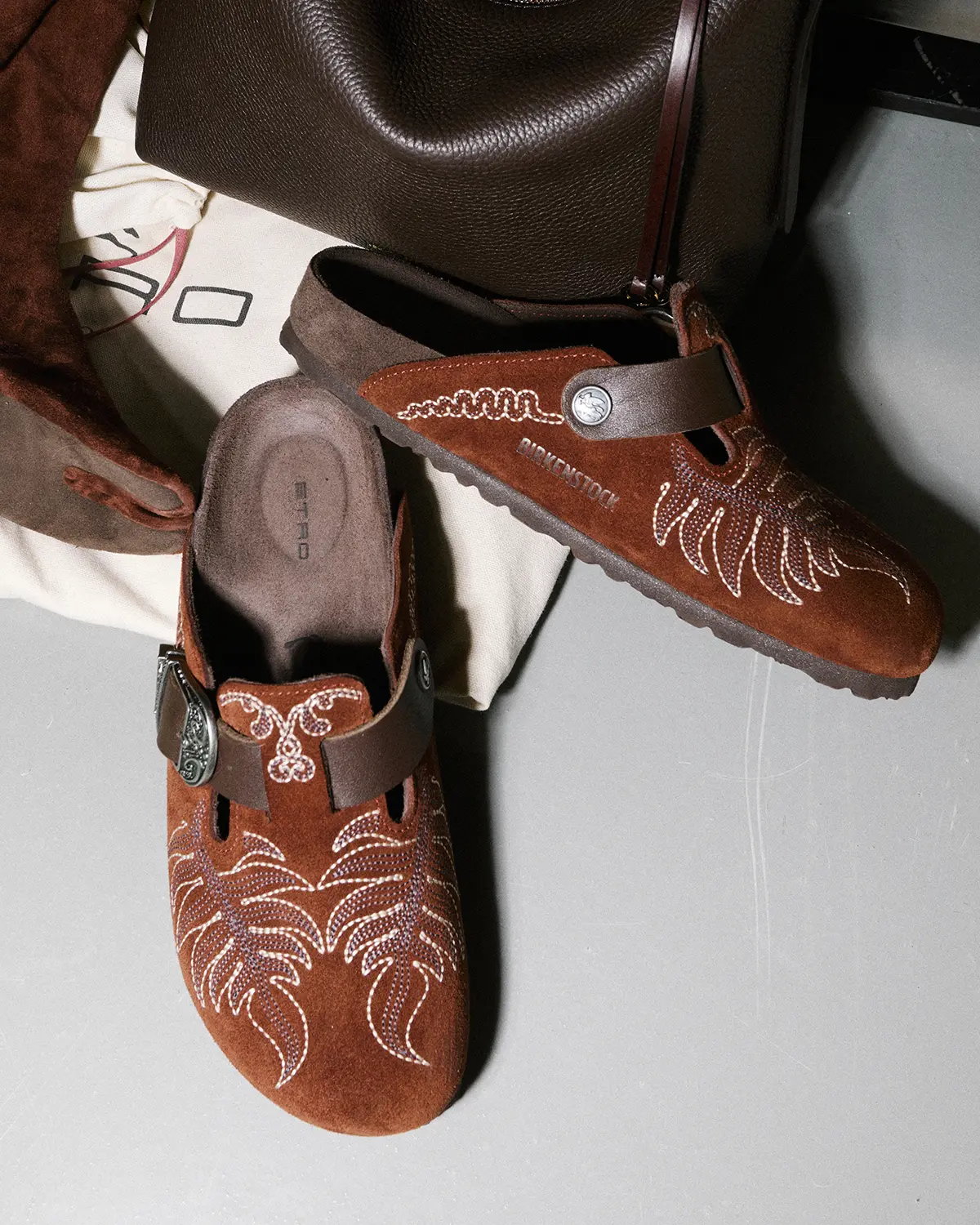 BIRKENSTOCK x ETRO réinventent le Boston pour l’automne-hiver 2026-2027