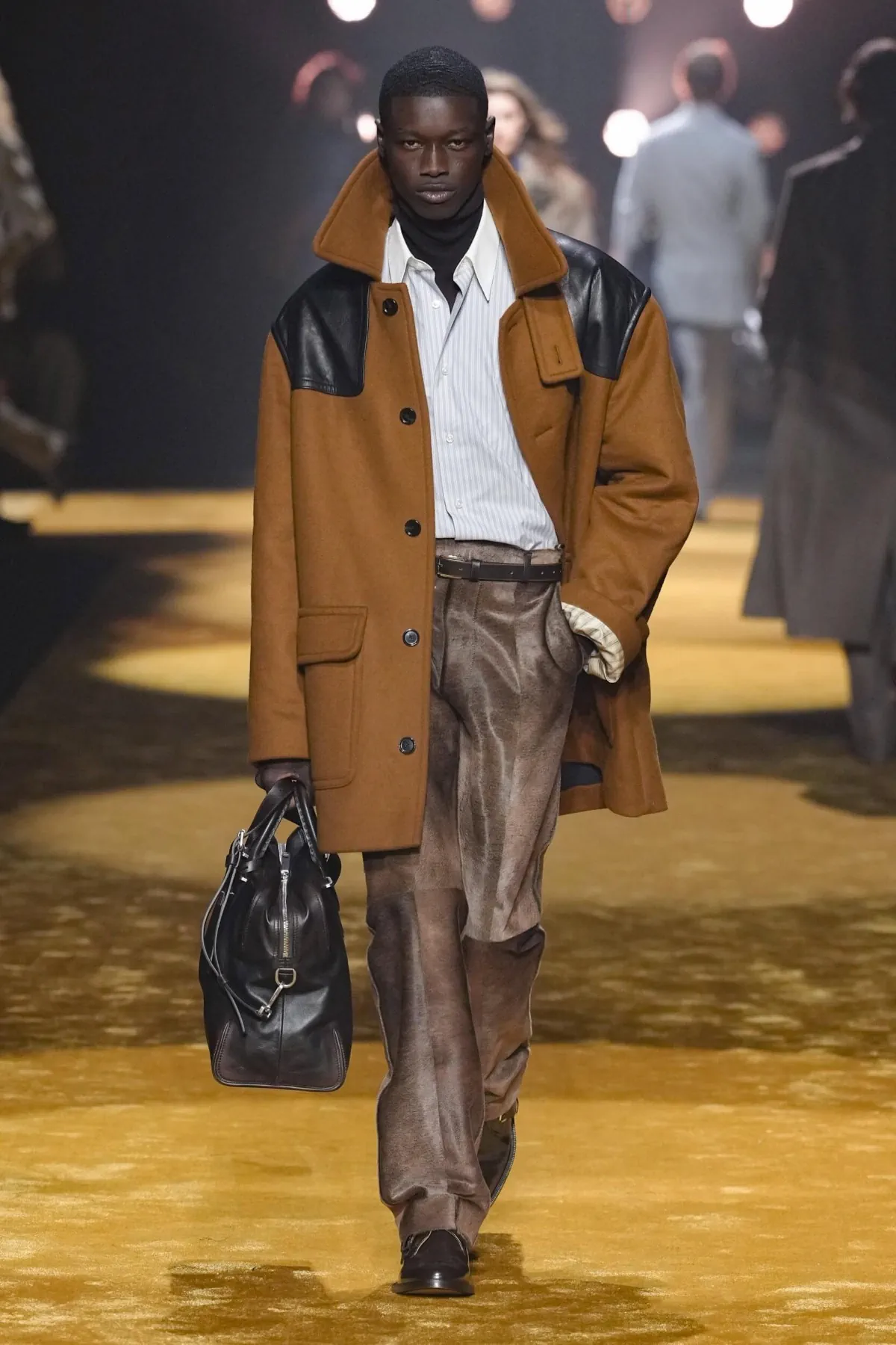 BOSS Automne 2026 : le retour du tailoring structuré inspiré des années 80-90