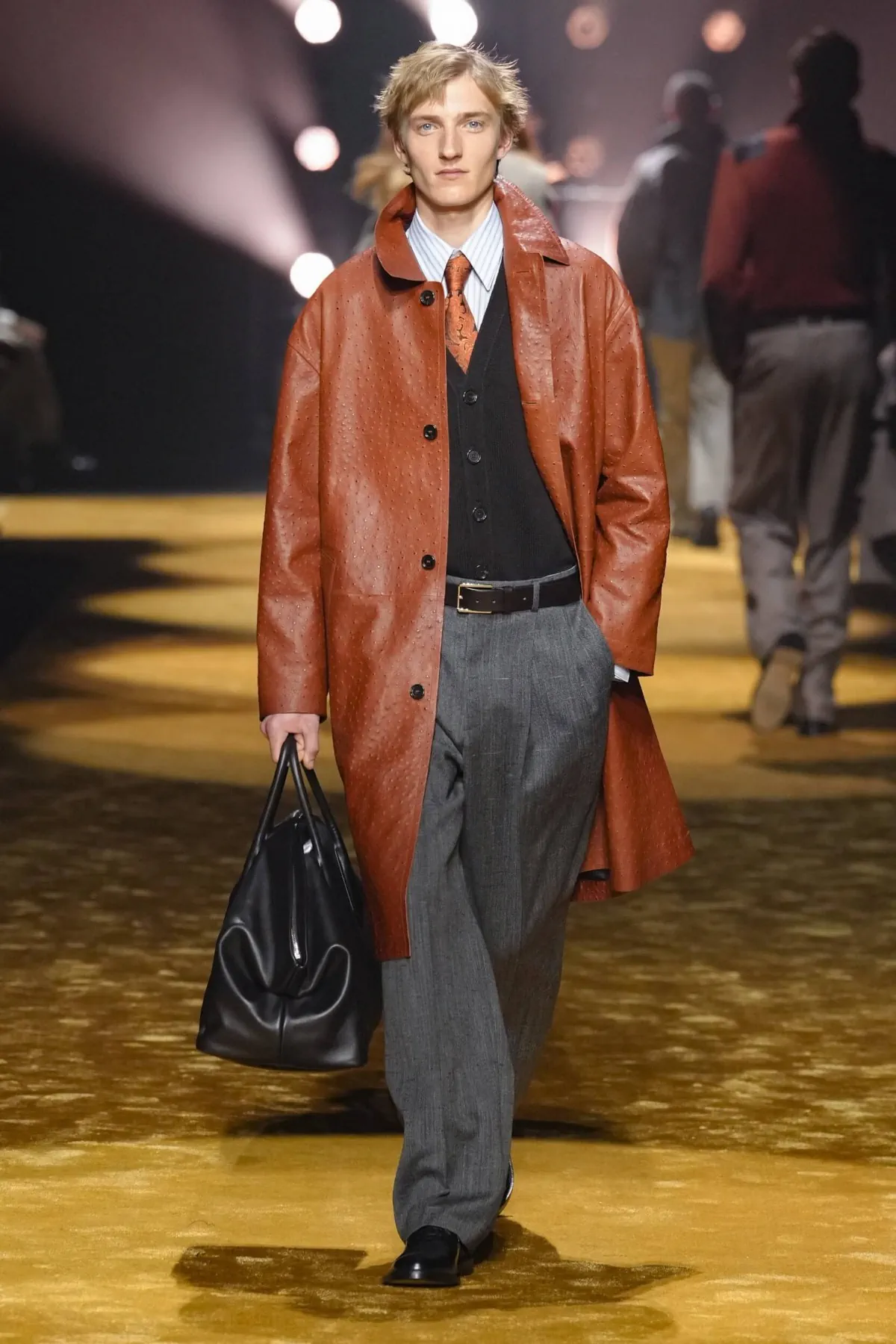 BOSS Automne 2026 : le retour du tailoring structuré inspiré des années 80-90