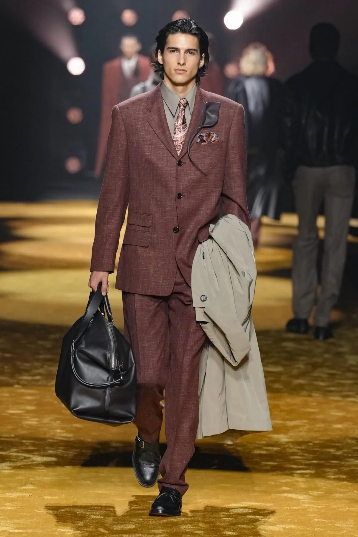 BOSS Automne 2026 : le retour du tailoring structuré inspiré des années 80-90