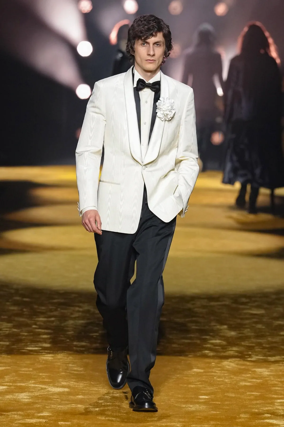 BOSS Automne 2026 : le retour du tailoring structuré inspiré des années 80-90