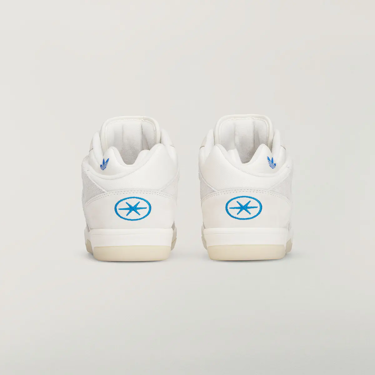 Bad Bunny signe enfin sa sneaker : l’adidas BadBo 1.0 fait ses débuts au Super Bowl