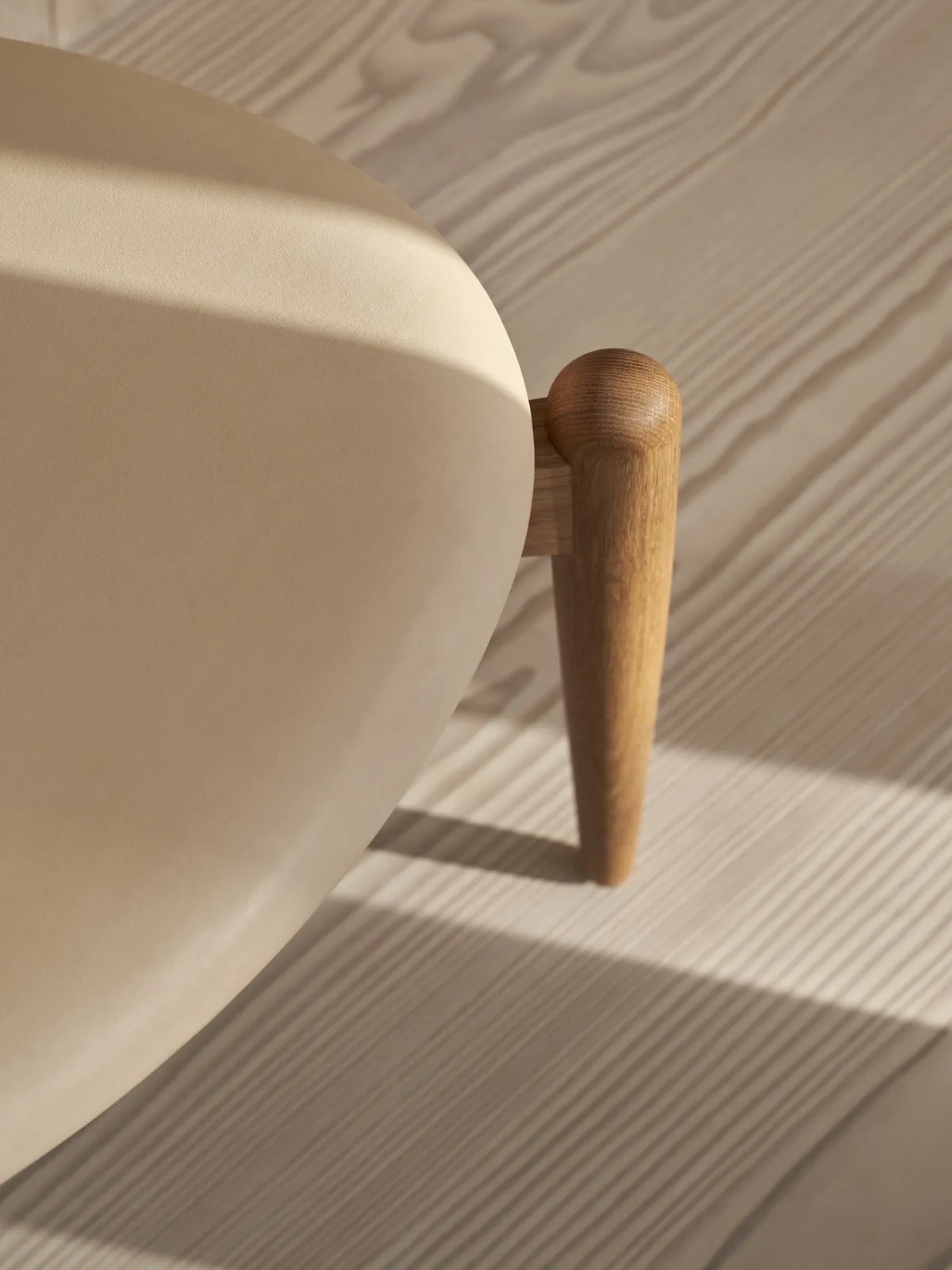 La chaise ELBOW : le chef-d’œuvre oublié de Hans J. Wegner renaît