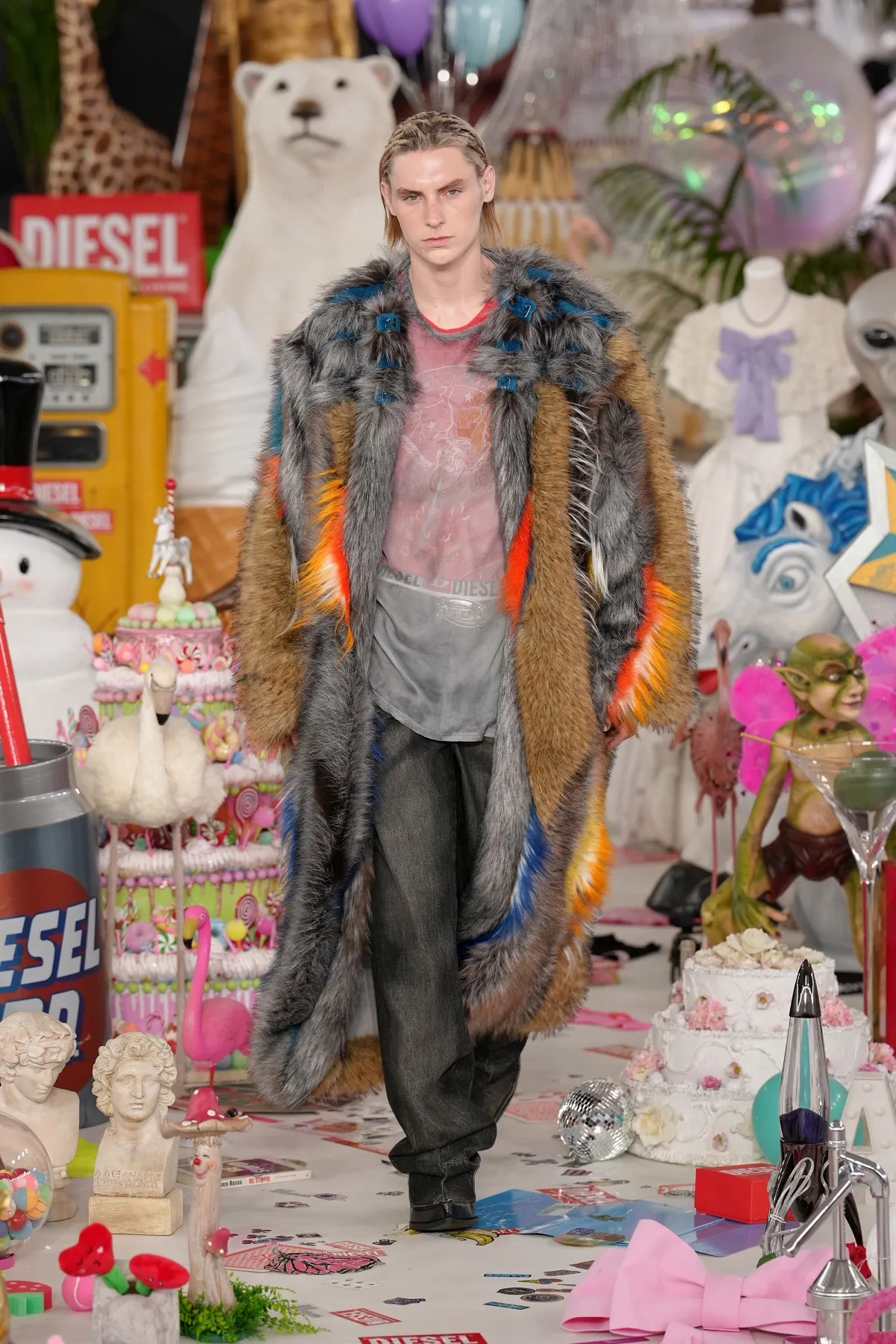 Diesel automne 2026 : Glenn Martens pousse le denim dans ses retranchements