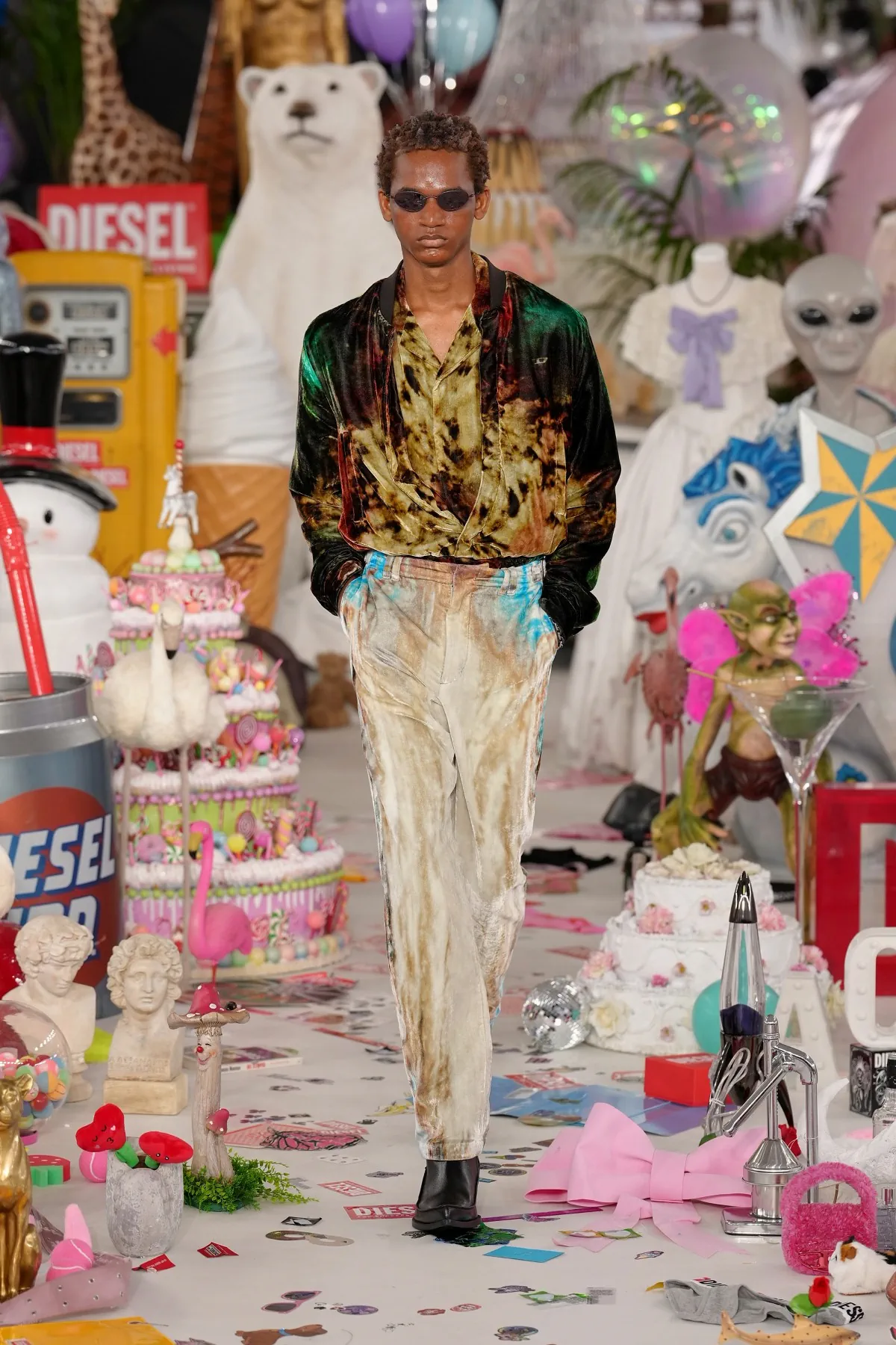 Diesel automne 2026 : Glenn Martens pousse le denim dans ses retranchements