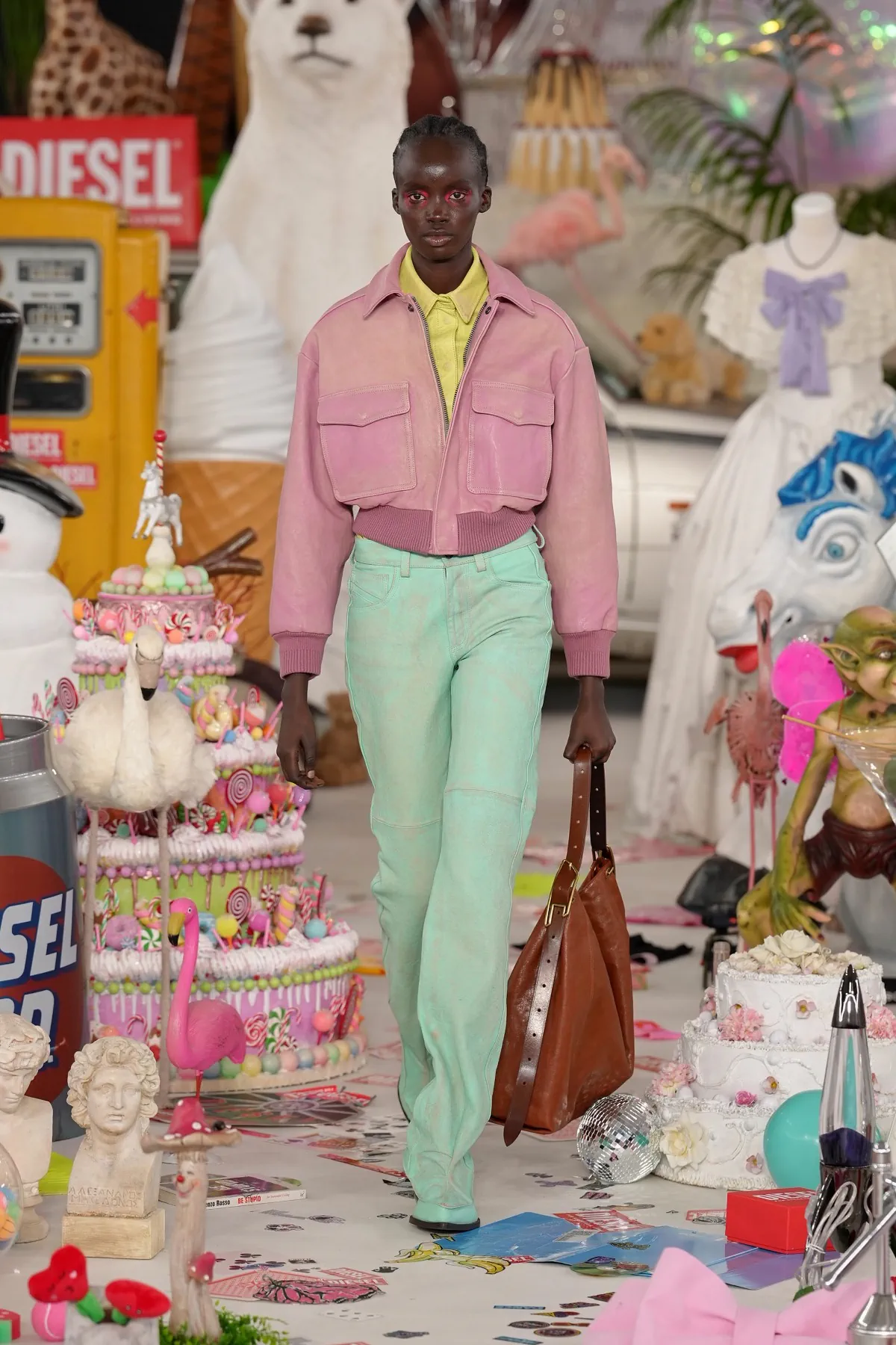 Diesel automne 2026 : Glenn Martens pousse le denim dans ses retranchements