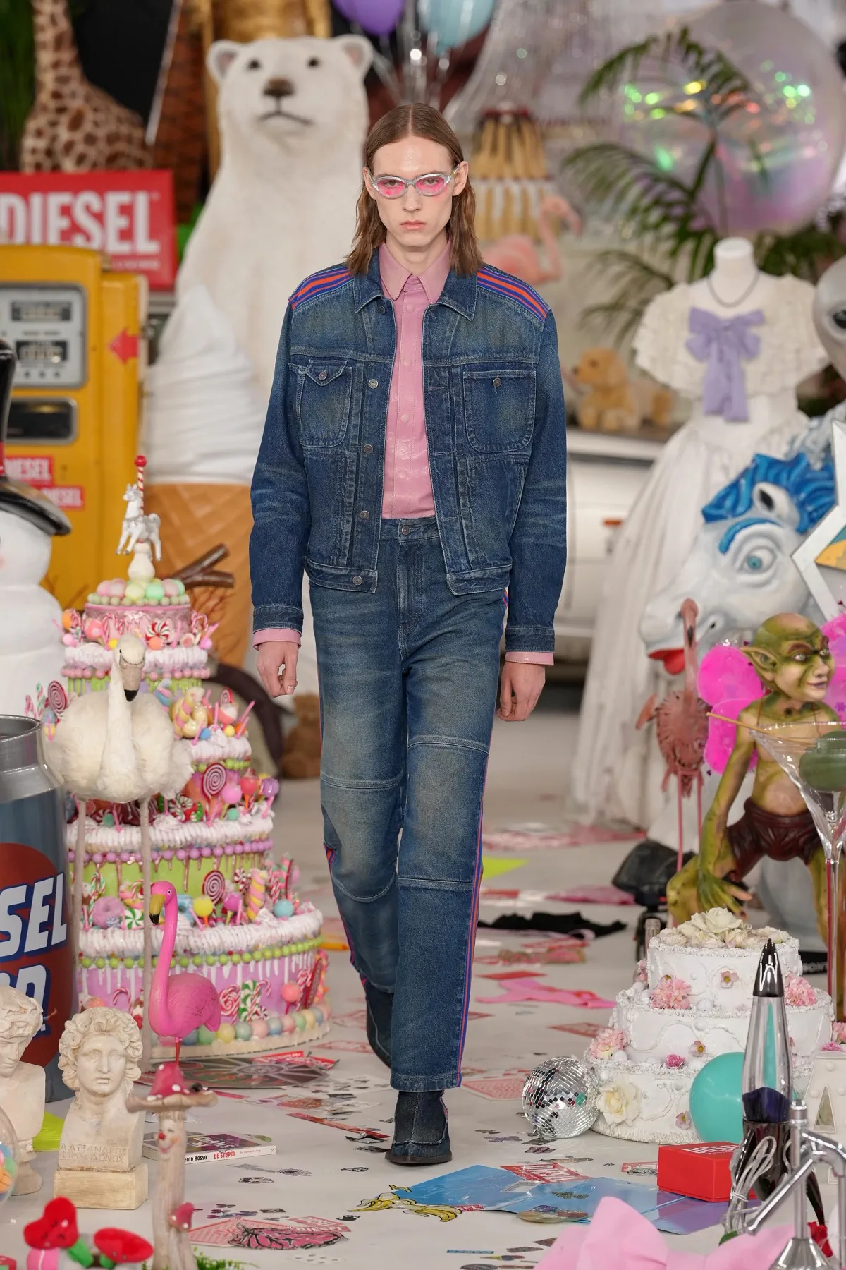 Diesel automne 2026 : Glenn Martens pousse le denim dans ses retranchements