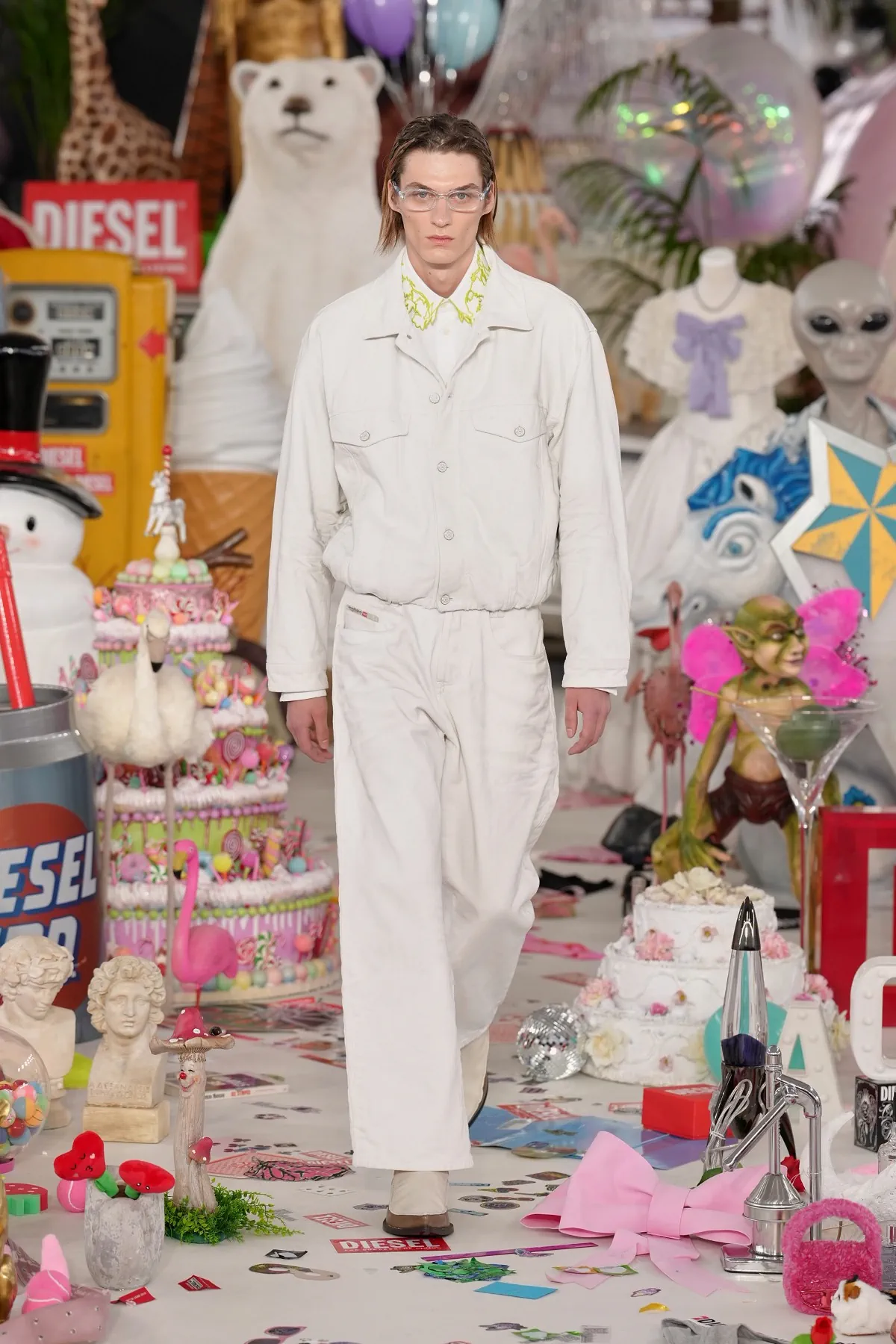 Diesel automne 2026 : Glenn Martens pousse le denim dans ses retranchements