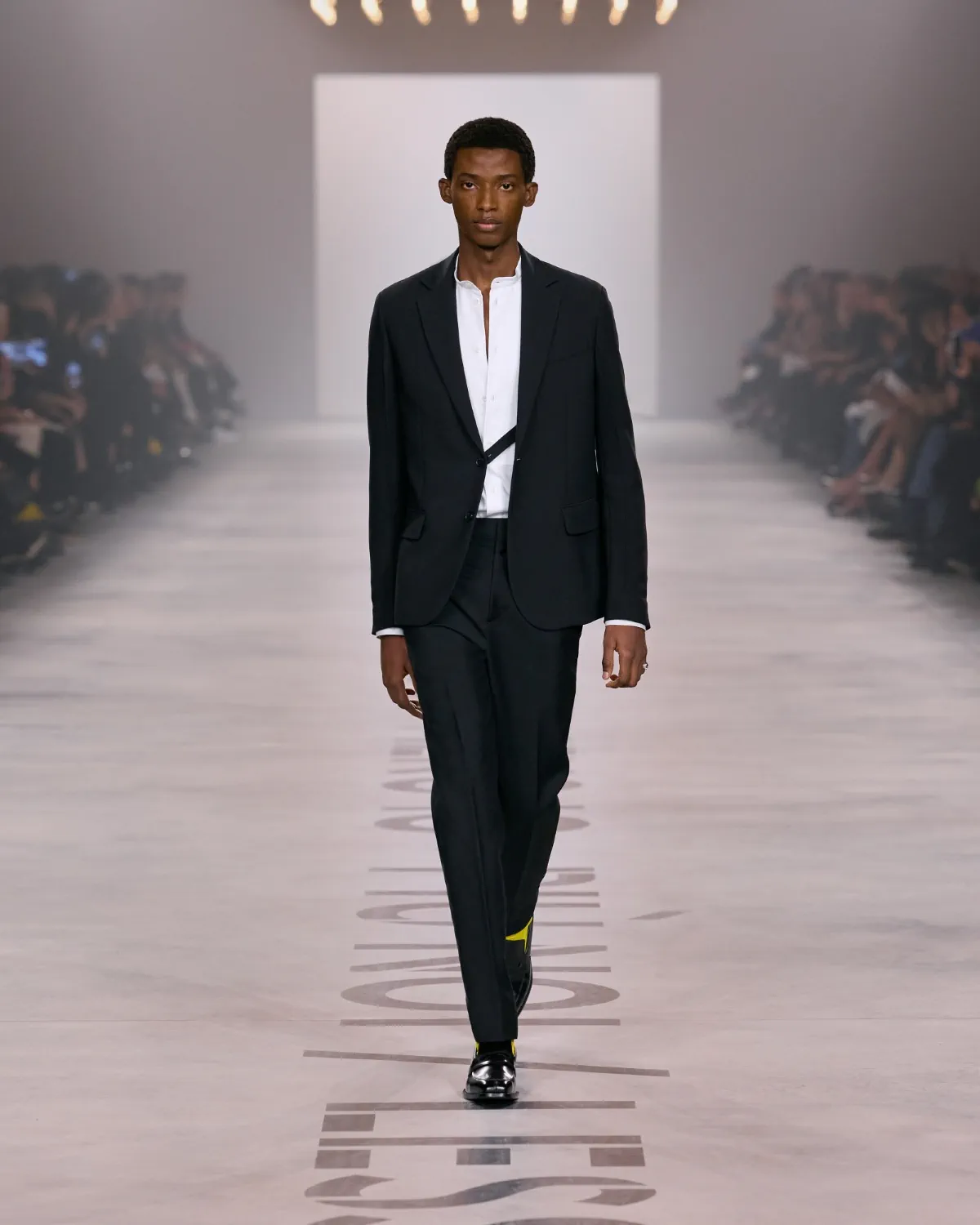 FENDI Automne 2026 : Maria Grazia Chiuri libère enfin le masculin des démonstrations de force