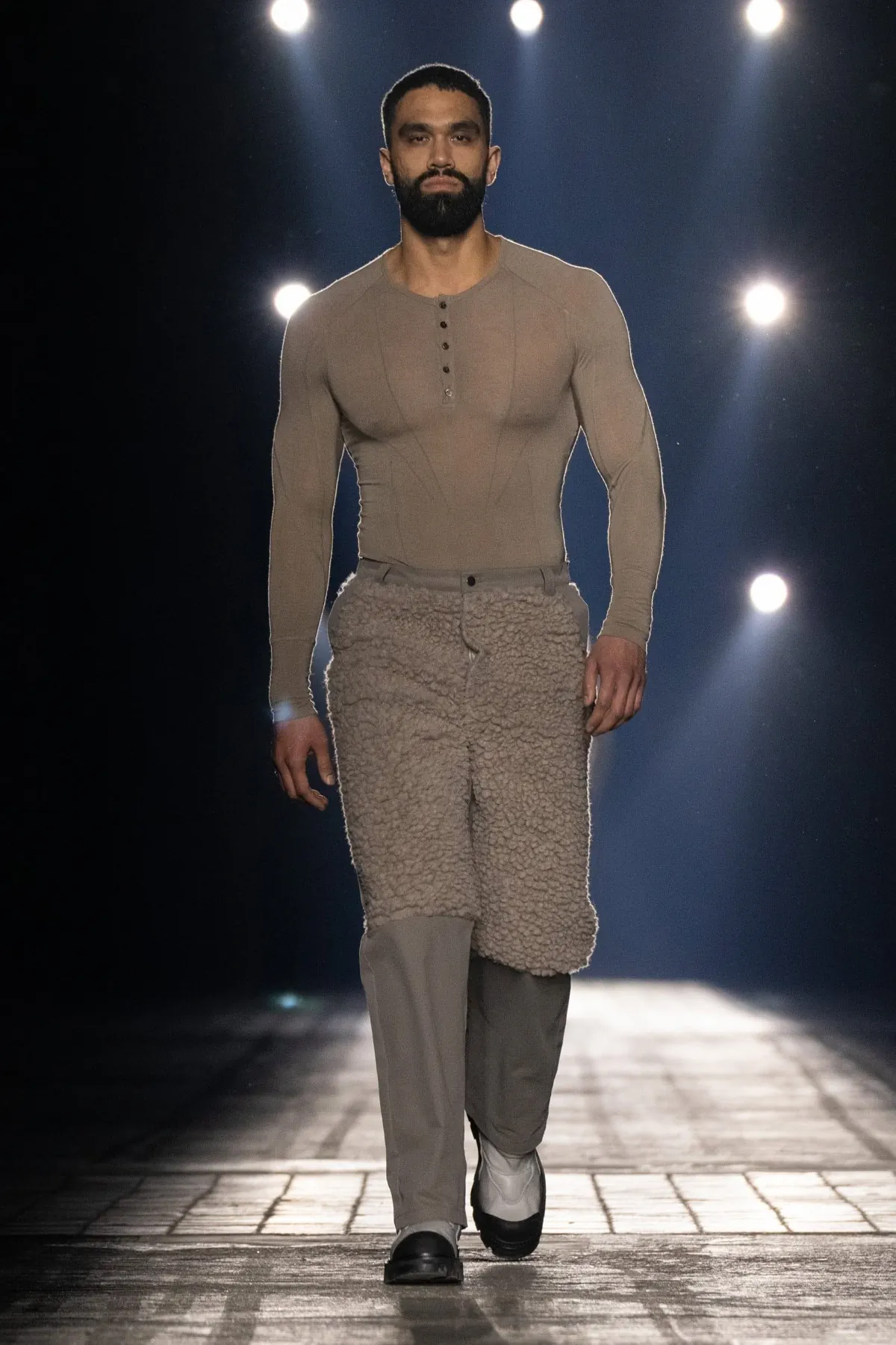 GmbH automne 2026 « Doppelgänger », une collection politique née de la Friedensangst