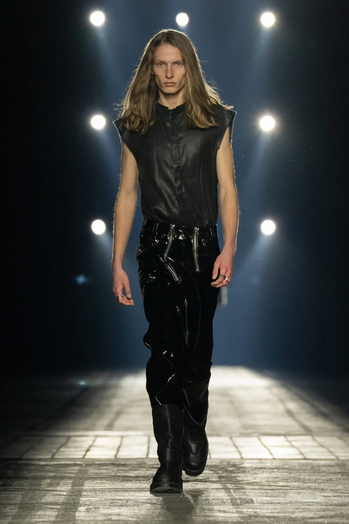 GmbH automne 2026 « Doppelgänger », une collection politique née de la Friedensangst