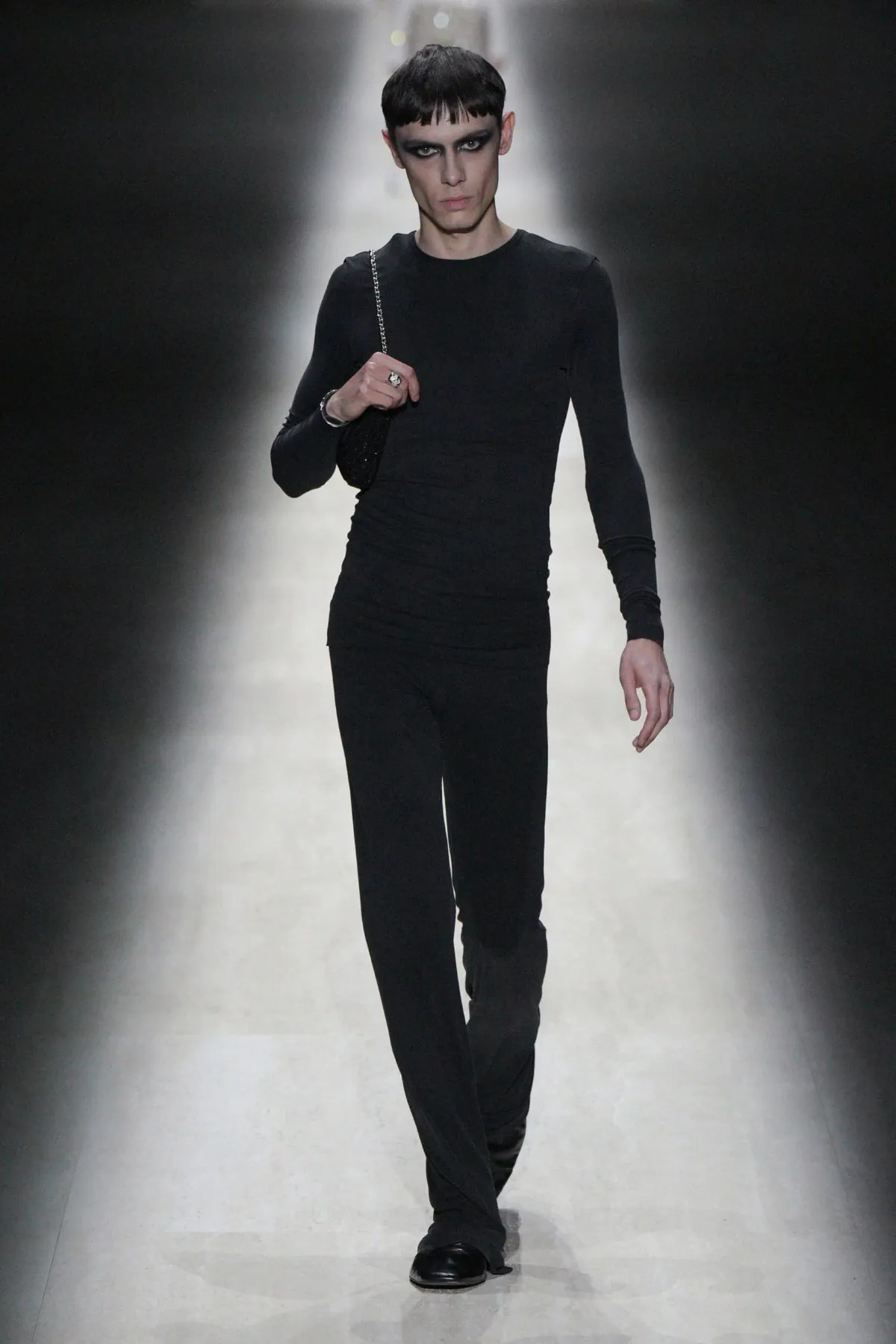 GUCCI automne 2026 : Demna signe son premier défilé placé sous le signe du désir