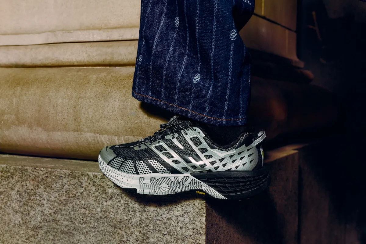 HOKA Stealth Tech Collection 4 HOKA passe en mode furtif avec sa collection Stealth Tech