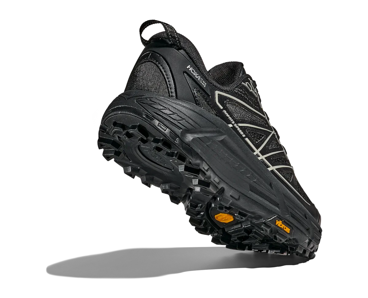 HOKA Stealth Tech Collection Mafate Speed 1 HOKA passe en mode furtif avec sa collection Stealth Tech