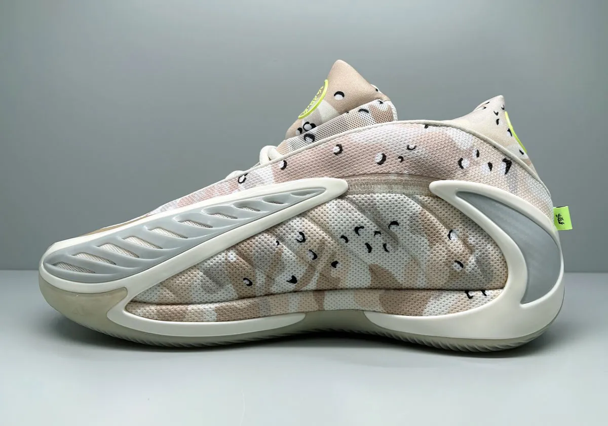 Anthony Edwards surprend avec une adidas Anthony Edwards 2 Hellstar ultra-limitée