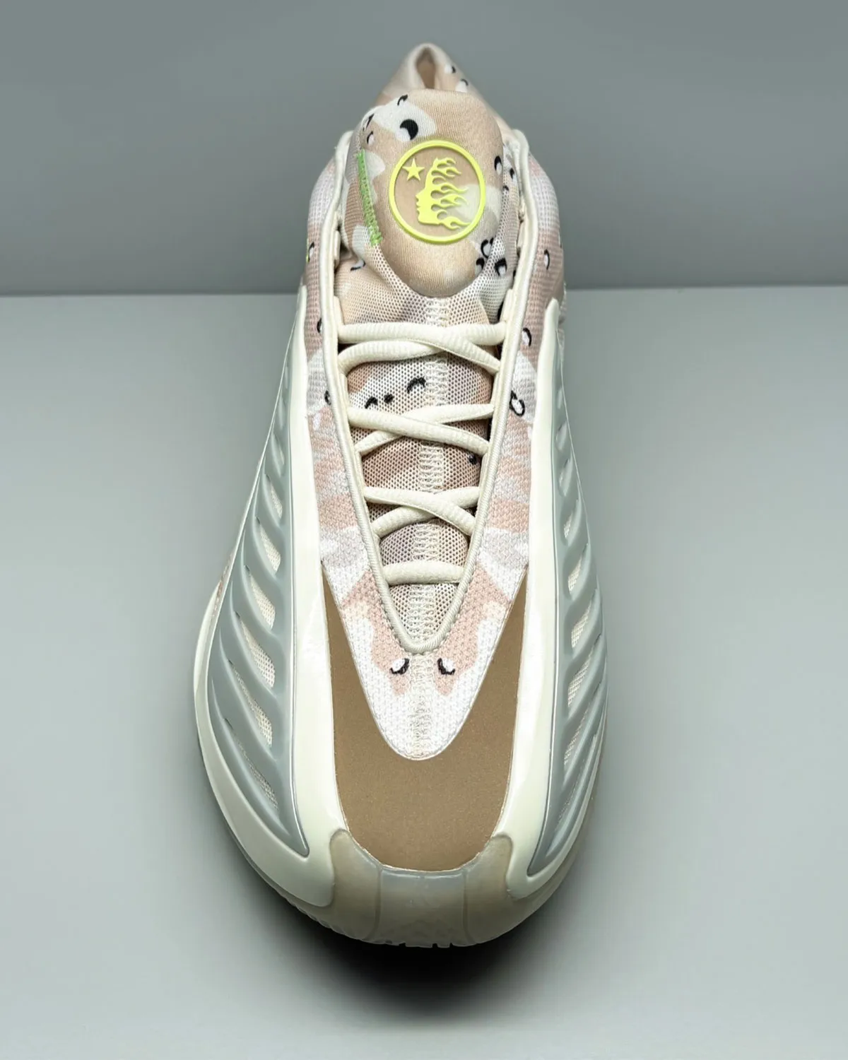 Anthony Edwards surprend avec une adidas Anthony Edwards 2 Hellstar ultra-limitée