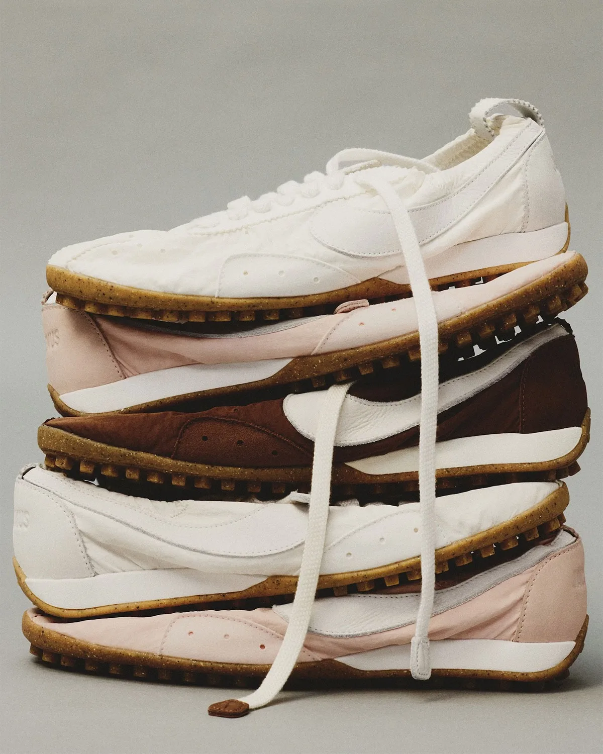 JACQUEMUS x Nike Moon Shoe 2026 0 JACQUEMUS x Nike Moon Shoe 2026 : trois nouveaux coloris pour le printemps