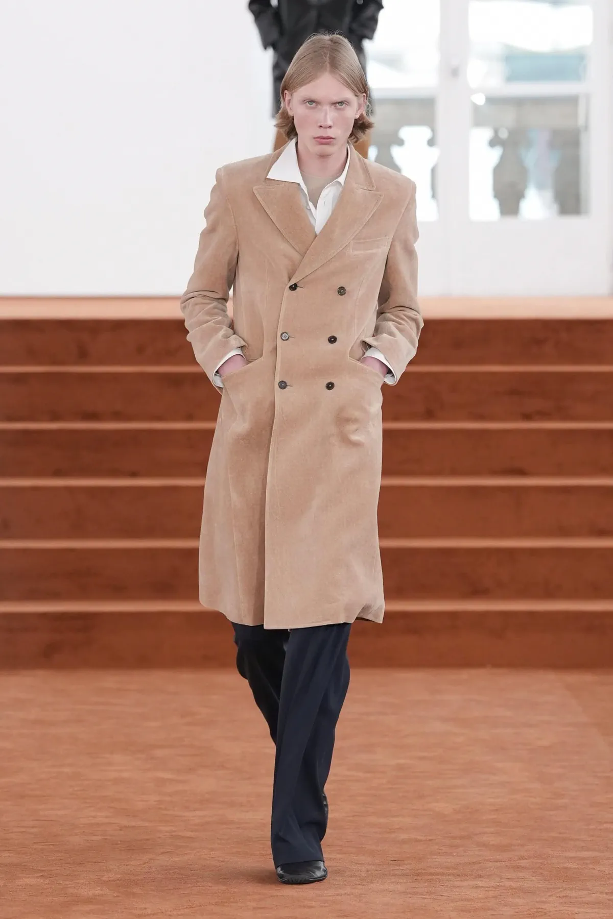 Jil Sander automne 2026 : Simone Bellotti réinvente le minimalisme par l’imperfection