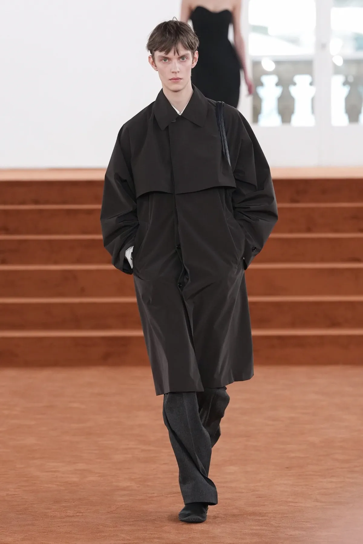 Jil Sander automne 2026 : Simone Bellotti réinvente le minimalisme par l’imperfection