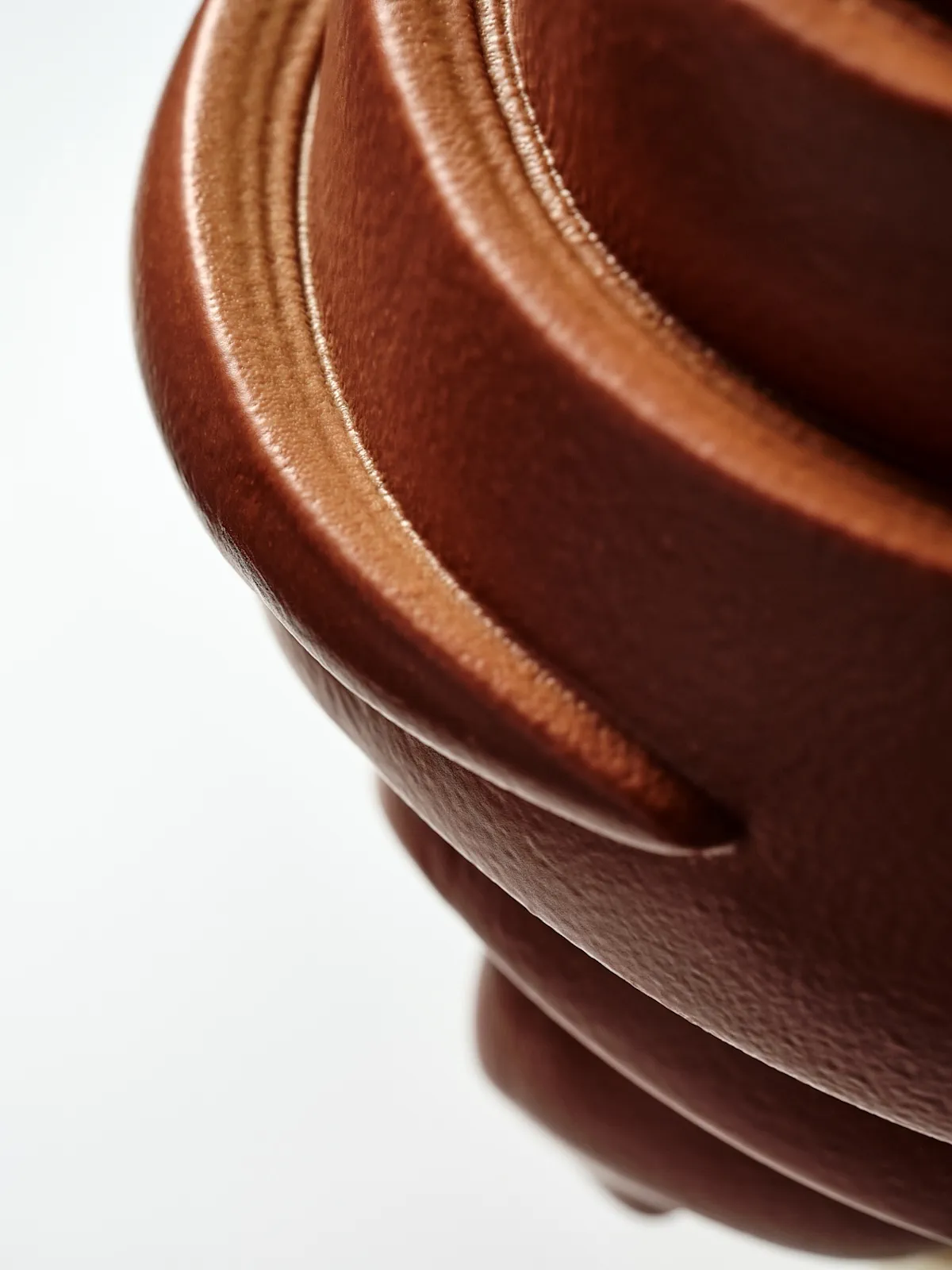 Les oeufs de Paques 2026 du Burgundy Paris 3 Œuf de Pâques 2026 à Paris : le café-croissant en chocolat du Burgundy Paris