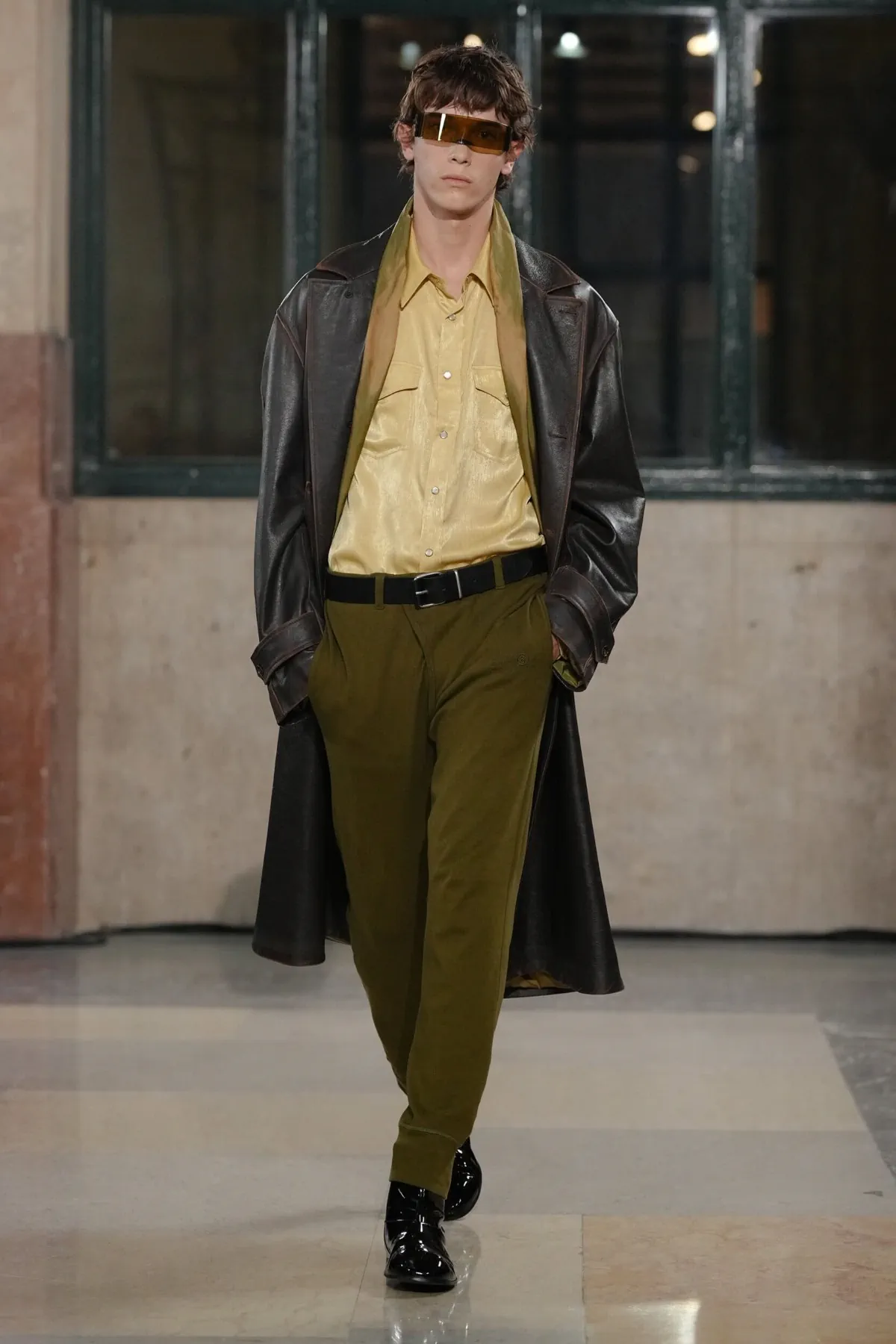 MM6 Maison Margiela Automne 2026 ou comment transformer le quotidien masculin en style
