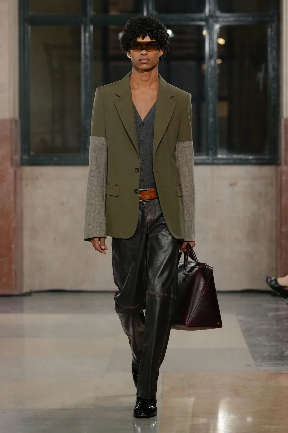 MM6 Maison Margiela Automne 2026 ou comment transformer le quotidien masculin en style