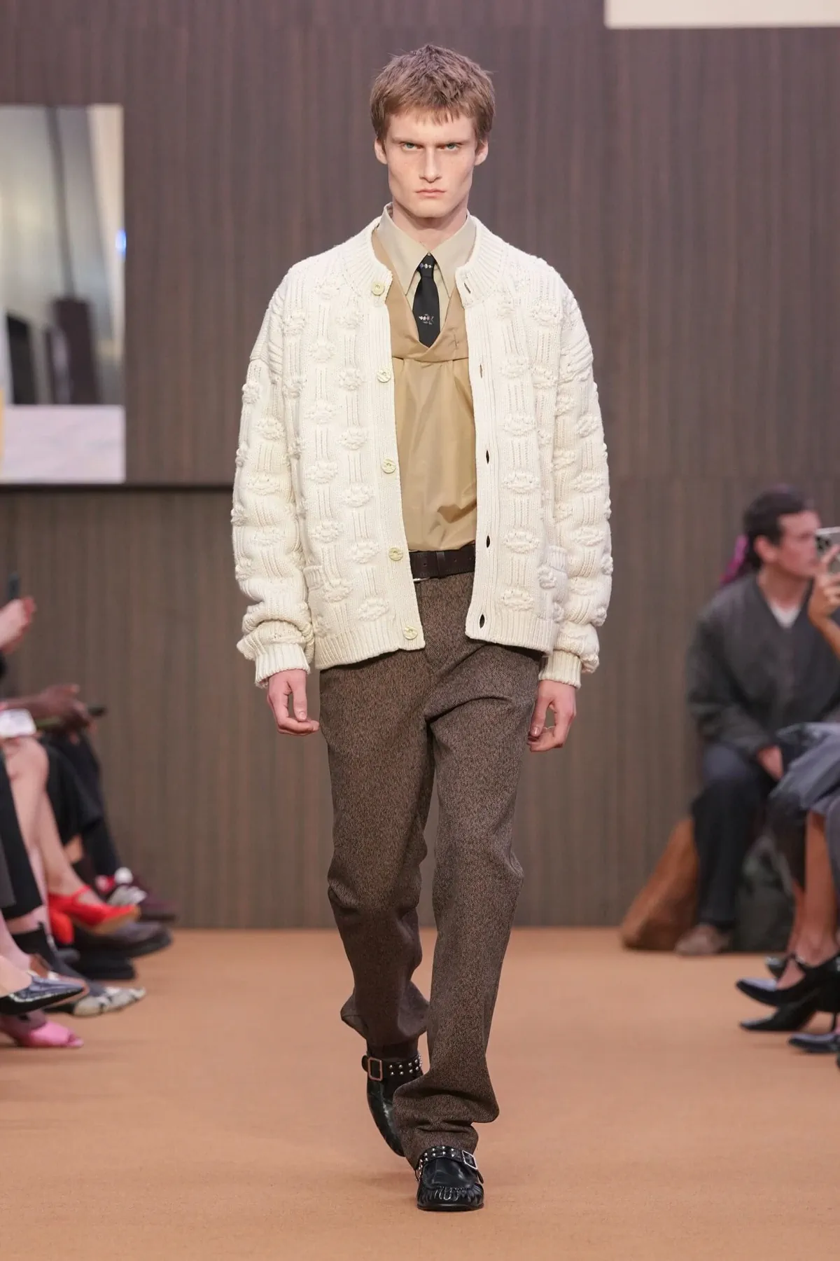 Marni automne 2026 : la vision sobre et 90s de Meryll Rogge