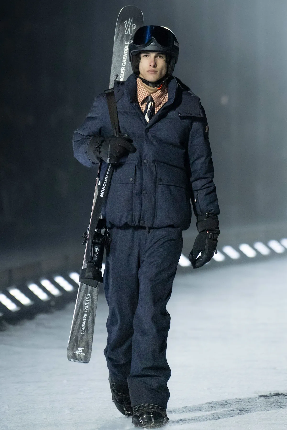 Moncler Grenoble automne 2026 : un défilé spectaculaire sous les étoiles d’Aspen