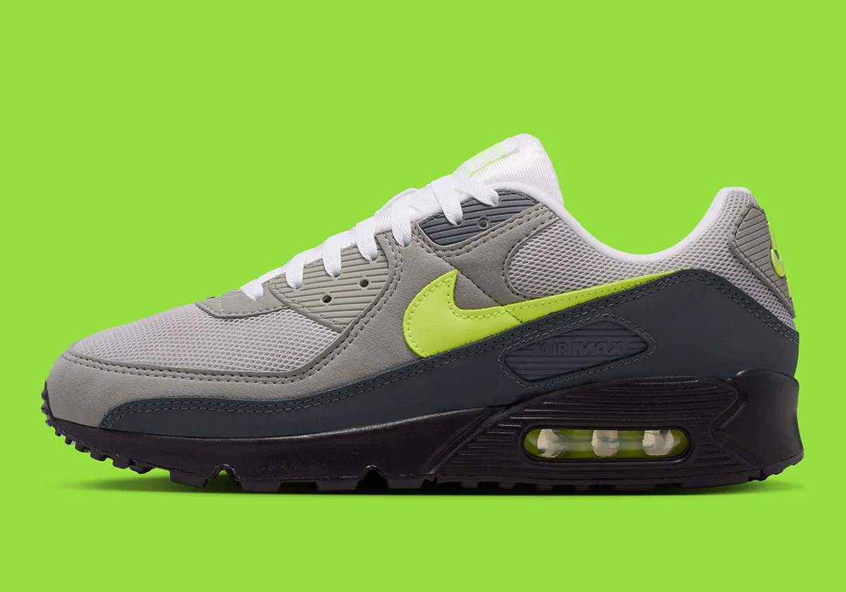 Nike Air Max 90 Neon 1 Nike Air Max 90 « Neon » : l’alternative à 135$ à la mythique Air Max 95