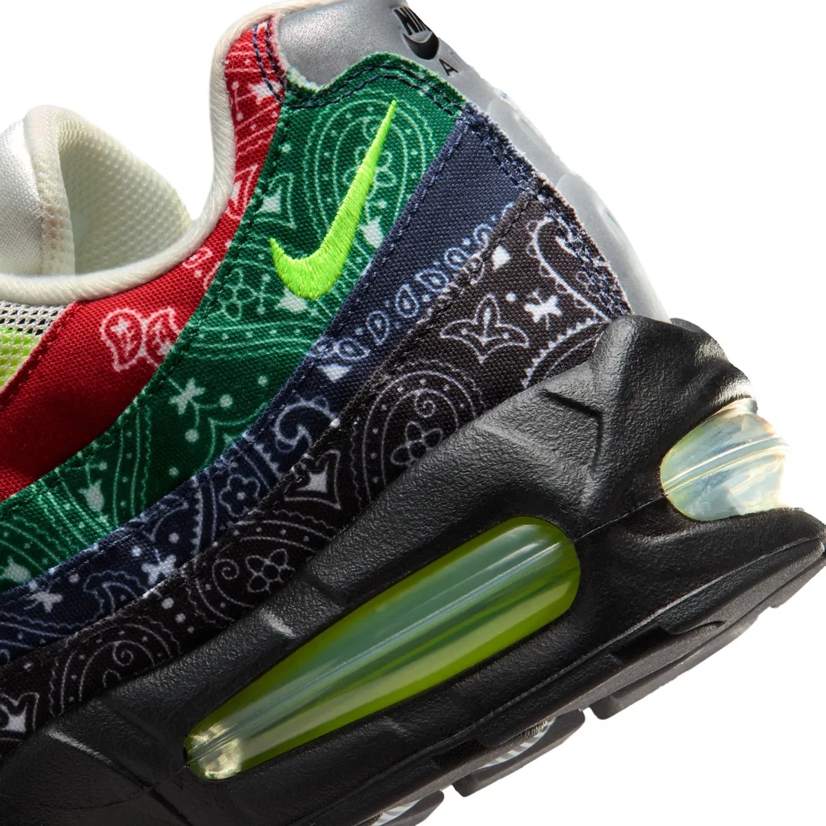 Nike ose le paisley sur la Air Max 95 OG Big Bubble « Neon »