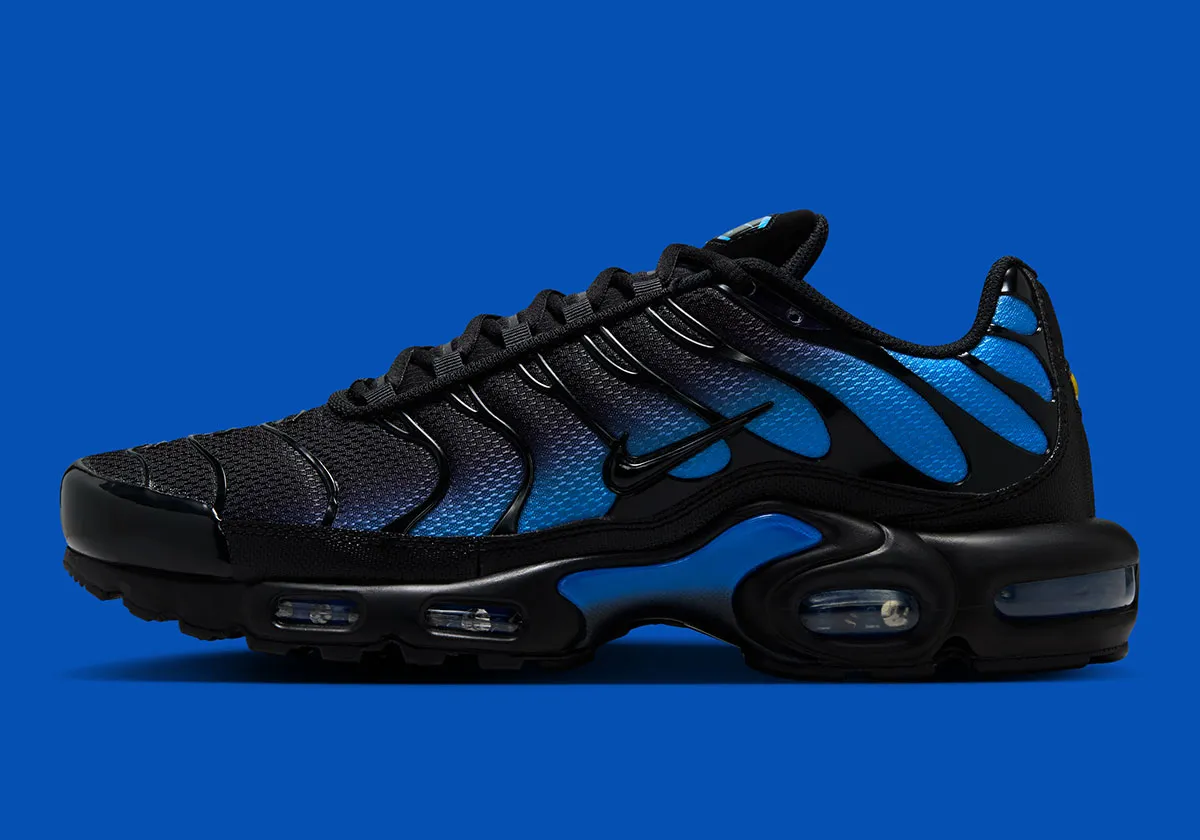 https://essentialhomme.fr/wp-content/uploads/2026/02/Nike-Air-Max-Plus-Crystal-Blue-0.webp