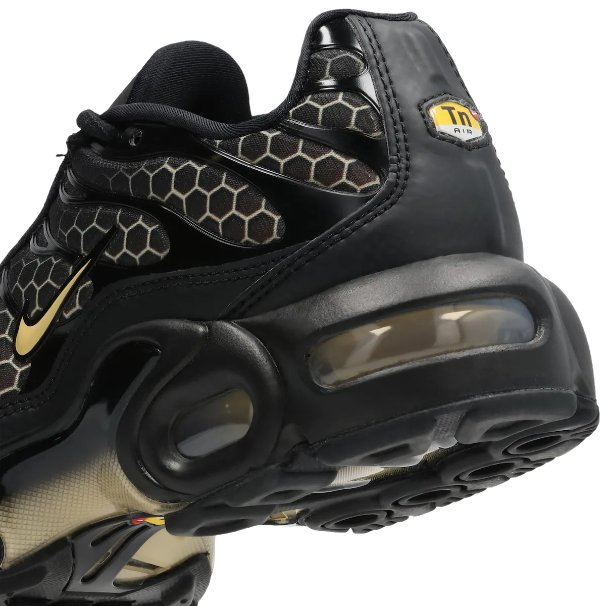 Foot Locker dévoile la Nike Air Max TN Manchester, symbole d’une ville